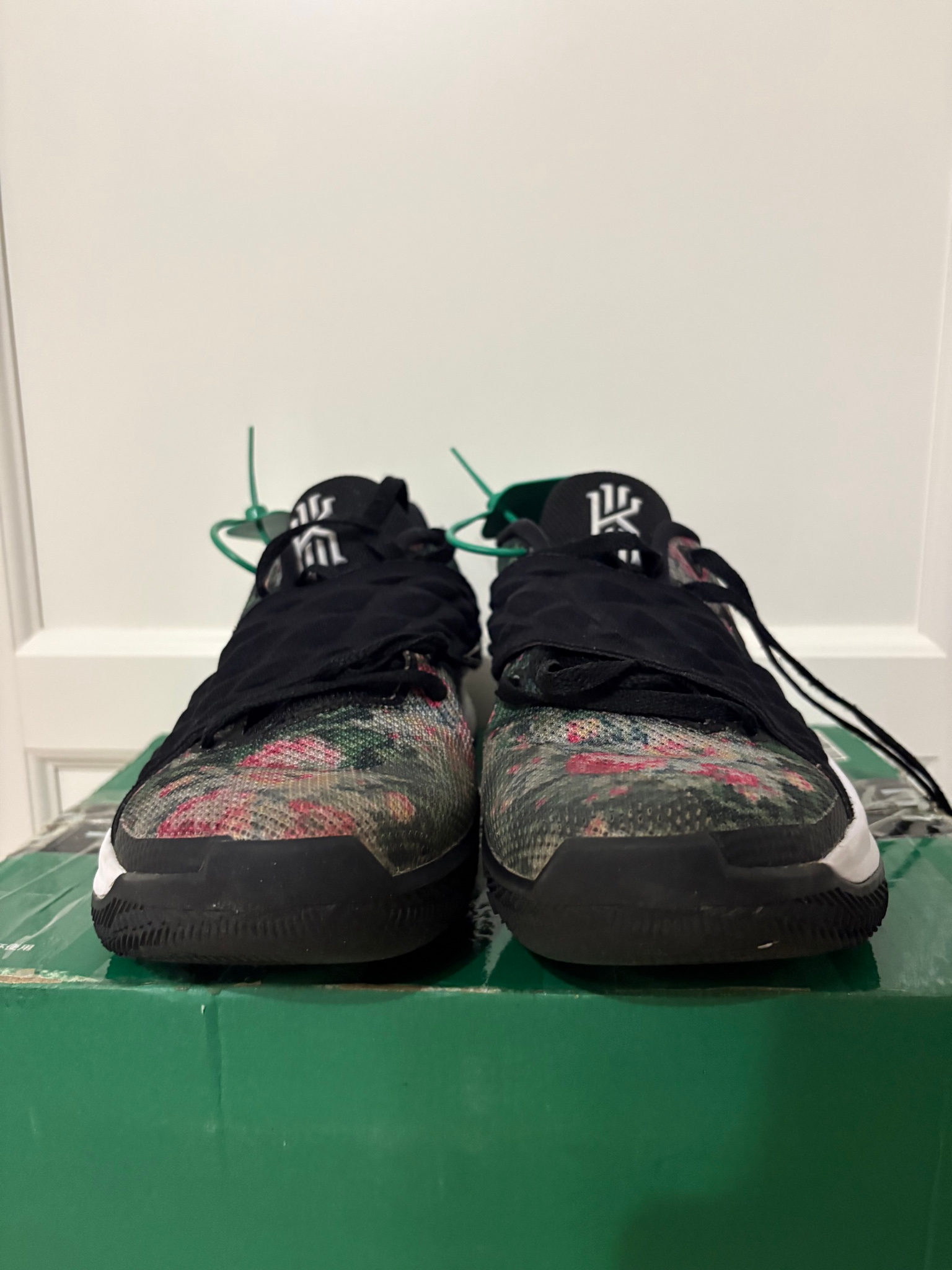 Nike Kyrie Low 1 Floral, миниатюра 1
