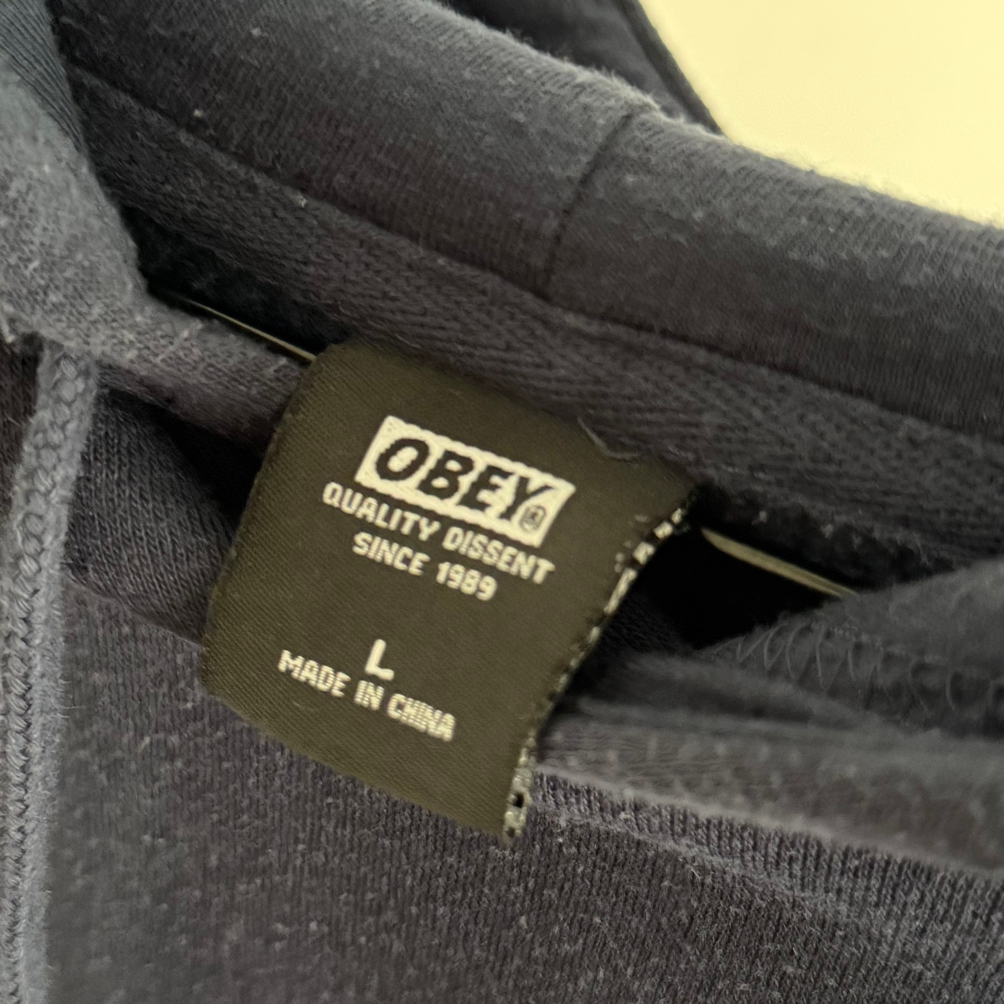 obey logo, миниатюра 3