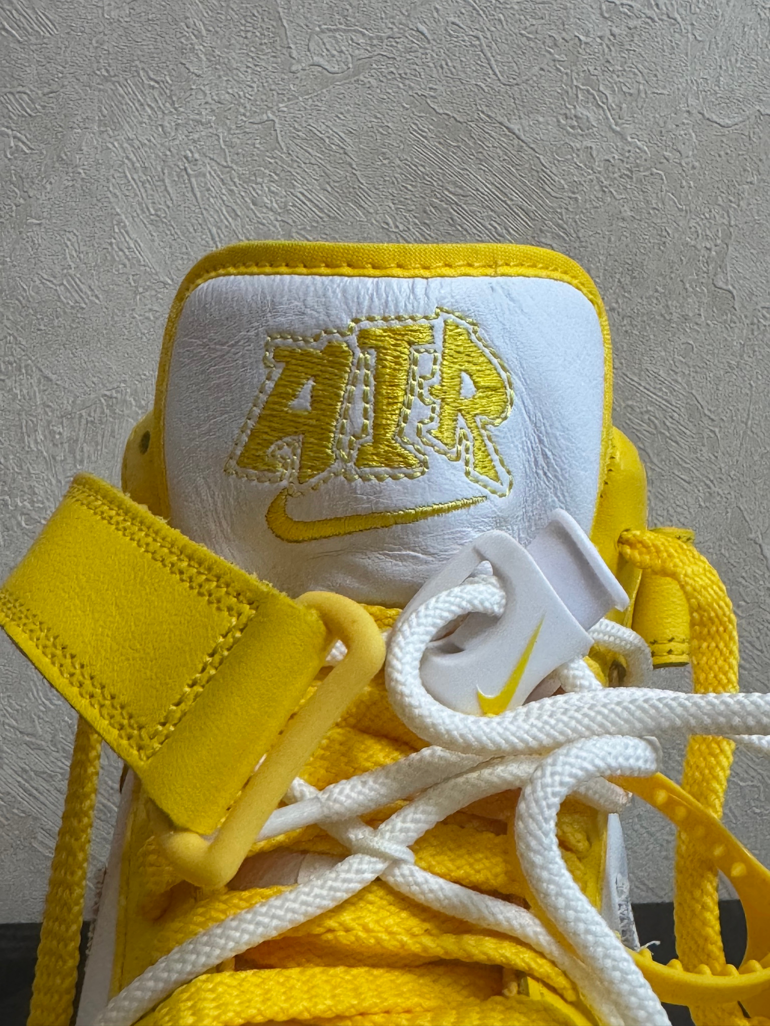 OFF-WHITE x Nike Air Force 1 "White and Varsity Maize", миниатюра 5