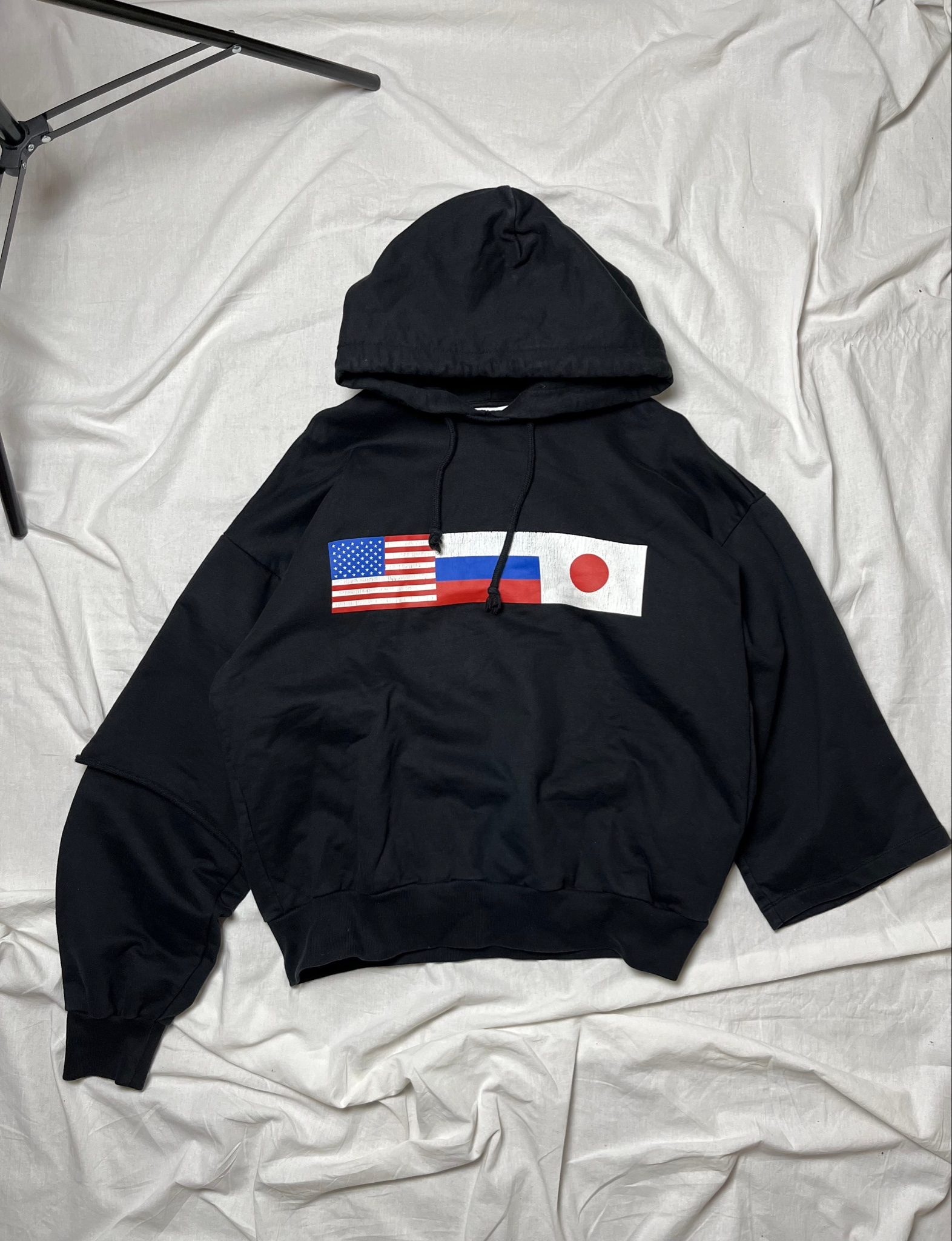 Гоша Рубчинский Флаги AW 18, миниатюра 1