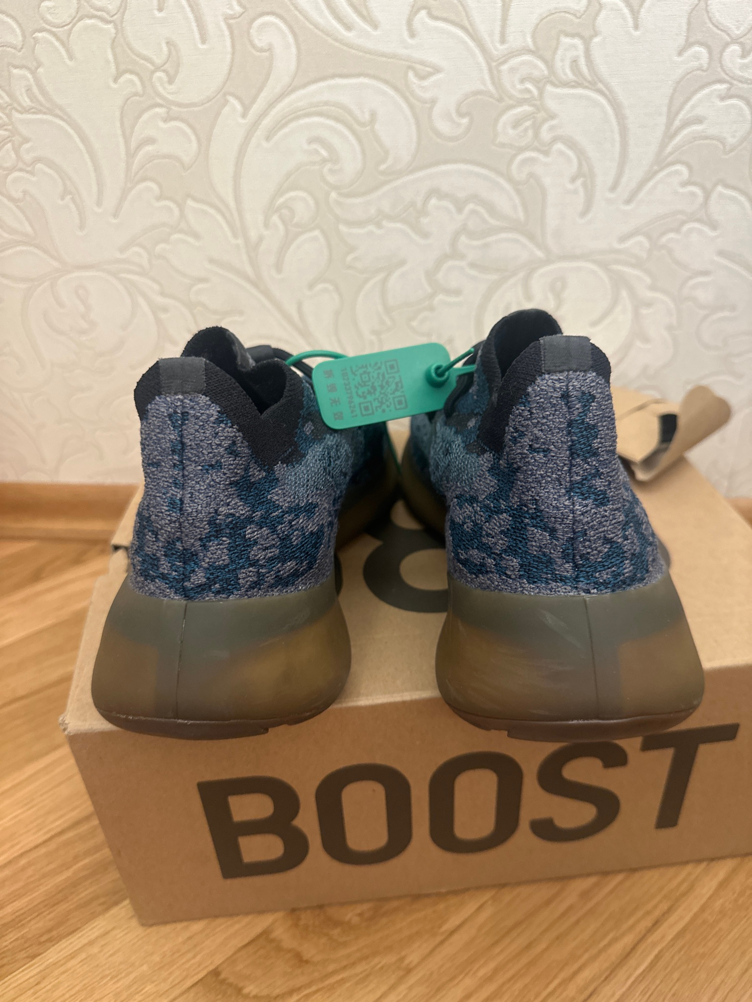 Adidas Yeezy 380 Covellite, миниатюра 2
