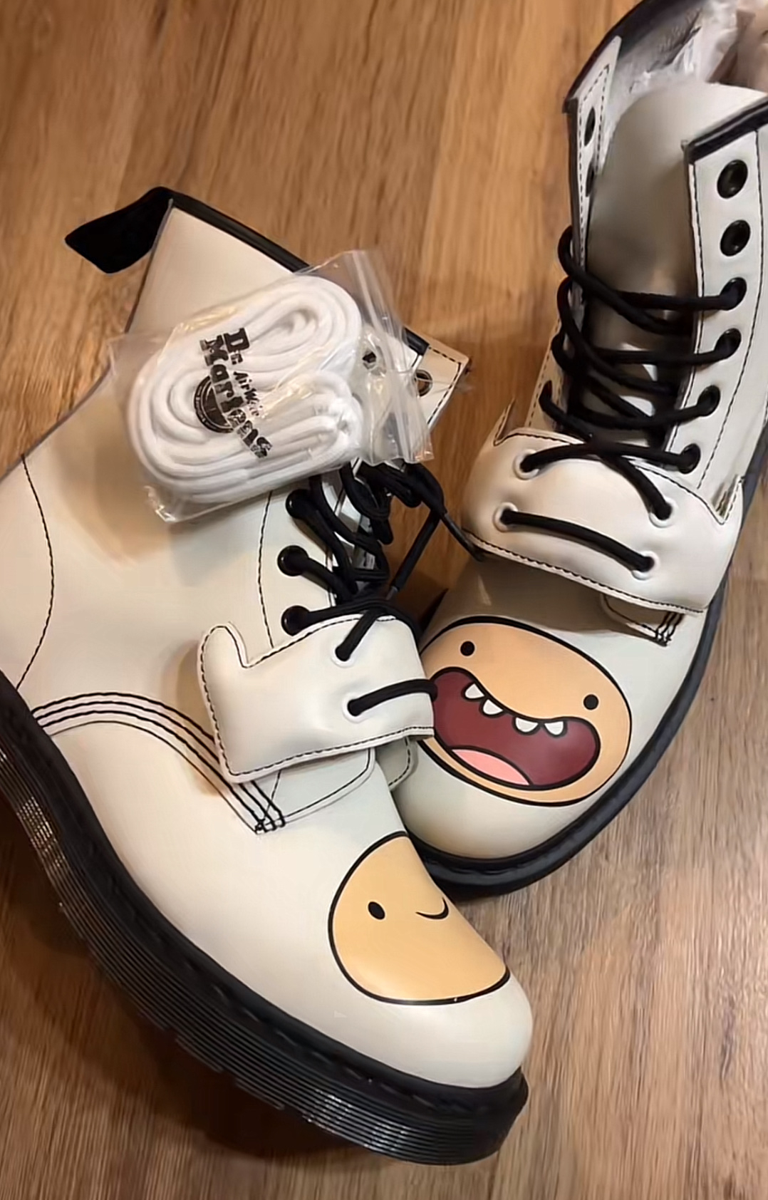 Dr. Martens Adventure Time, миниатюра 1