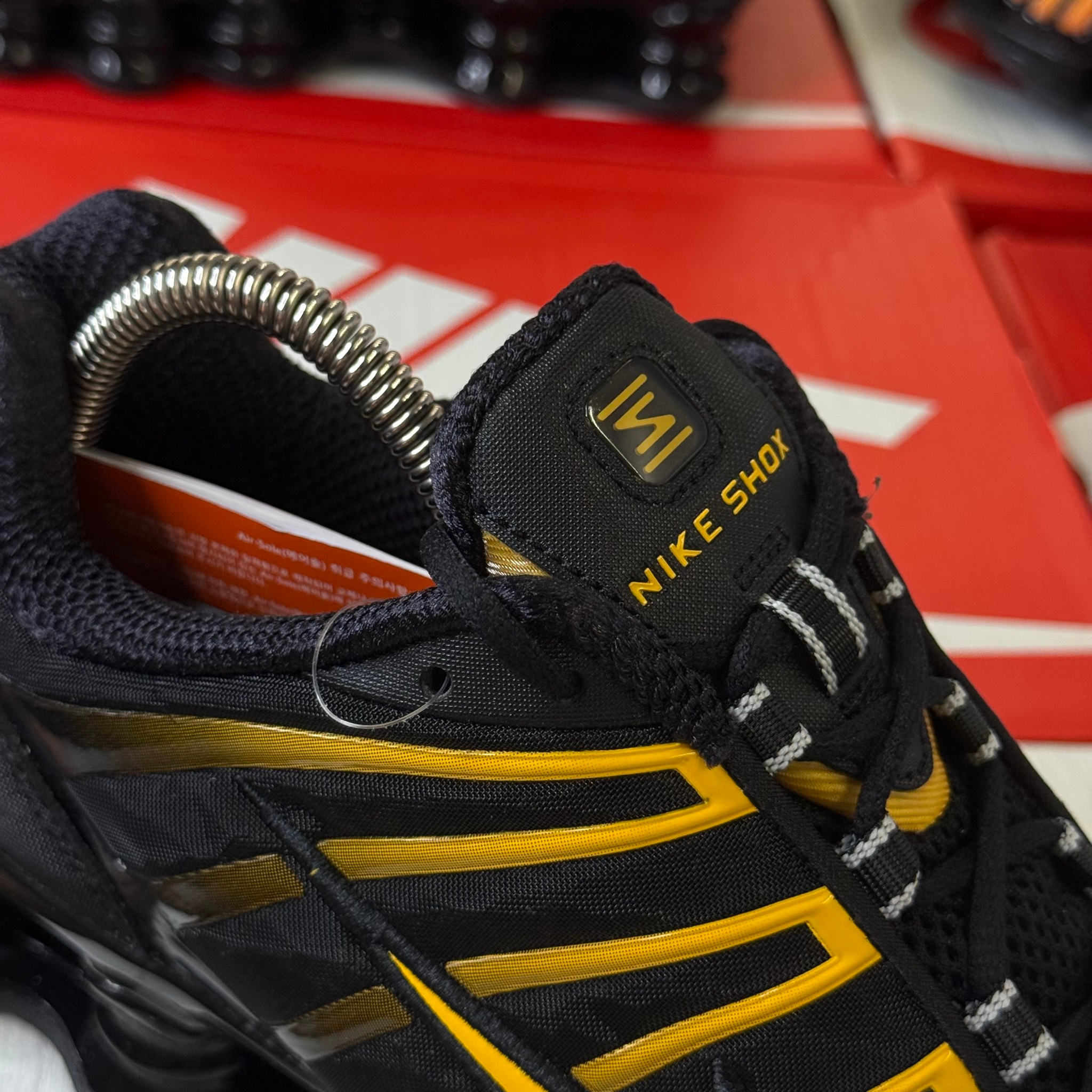 Nike Shox TL NFL Black University Gold, миниатюра 6