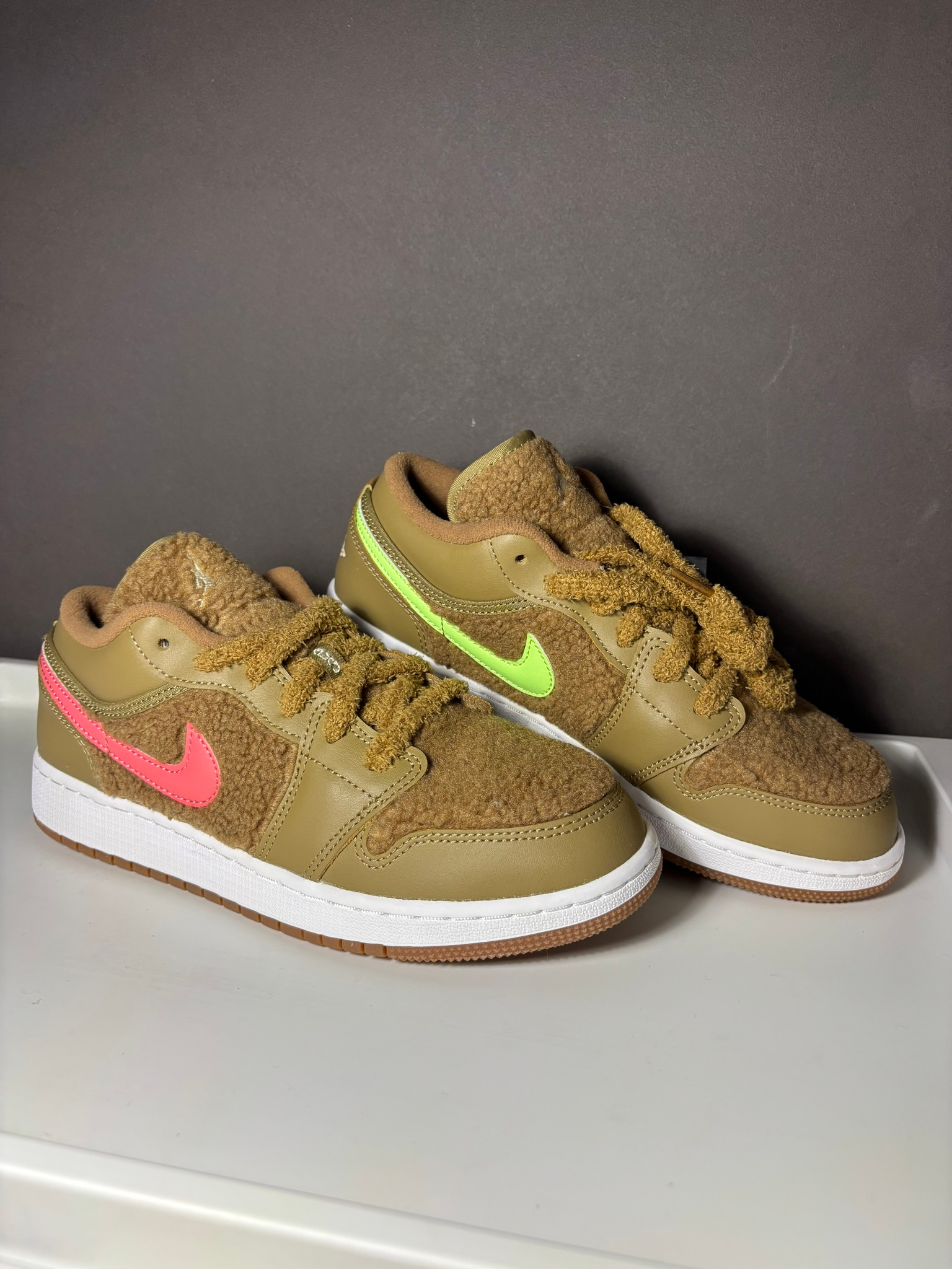 Nike x Air Jordan Jordan 1 Low GS Teddy Bear, миниатюра 2