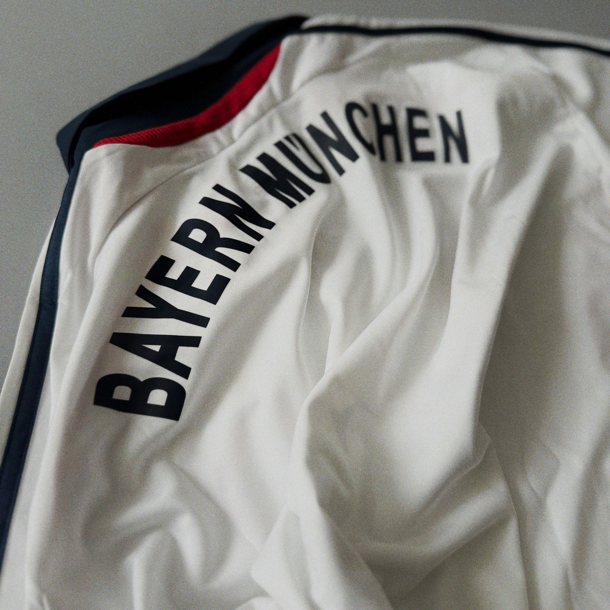 Adidas x FC Bayern Munich 2006-07 Vintage Jersey, миниатюра 9
