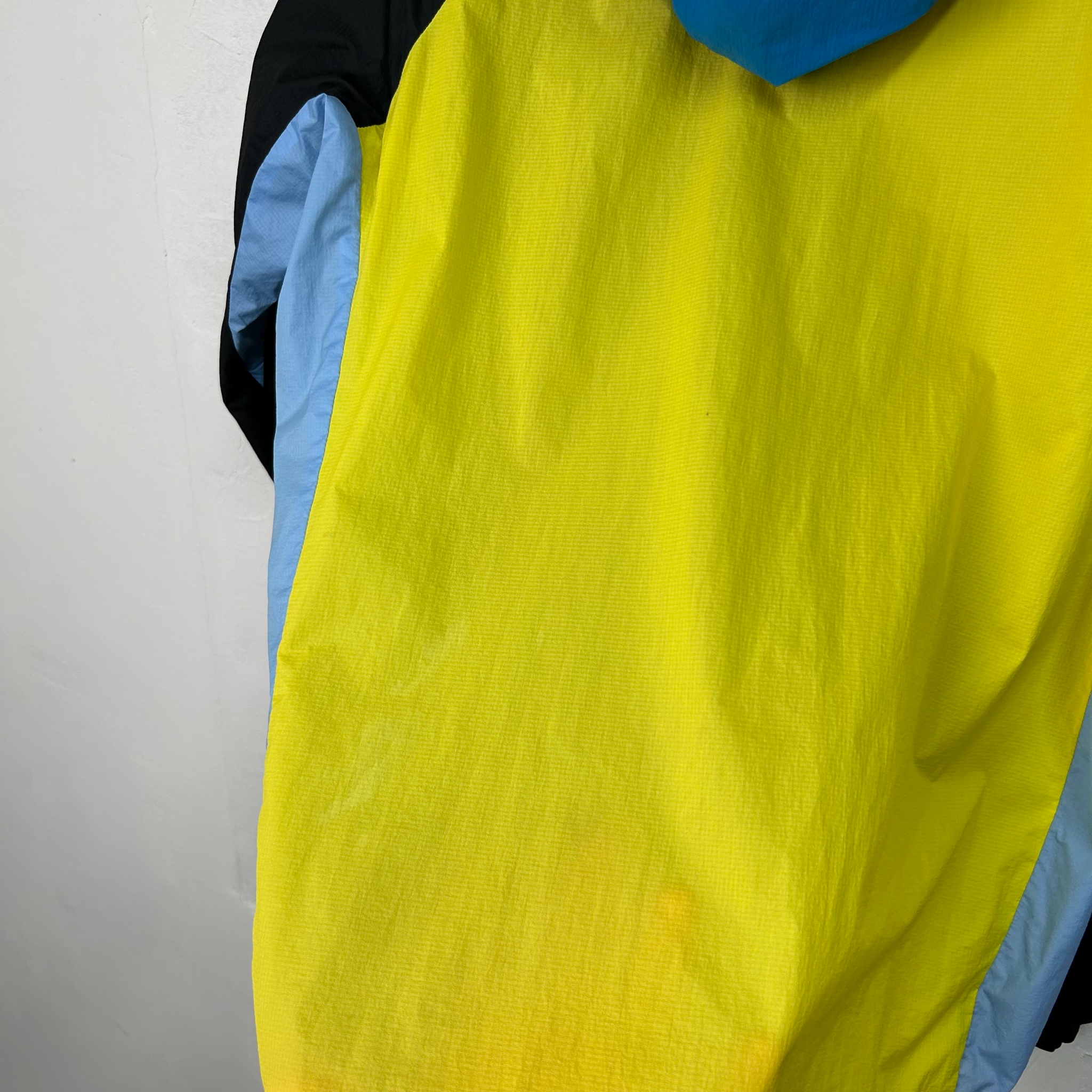 Marni x Uniqlo Color Block Packable Windbreaker Jacket, миниатюра 10