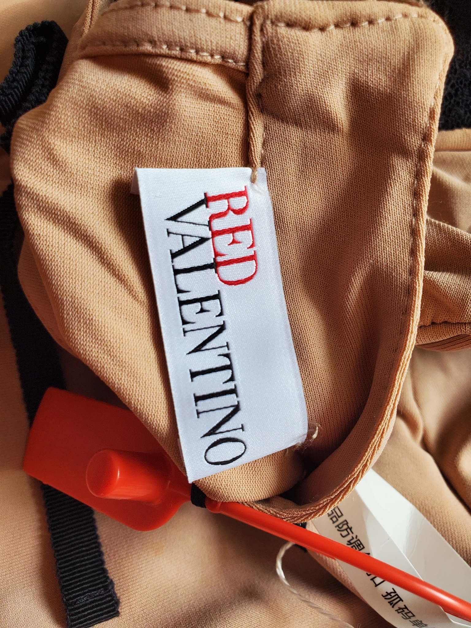 Valentino Red, миниатюра 3