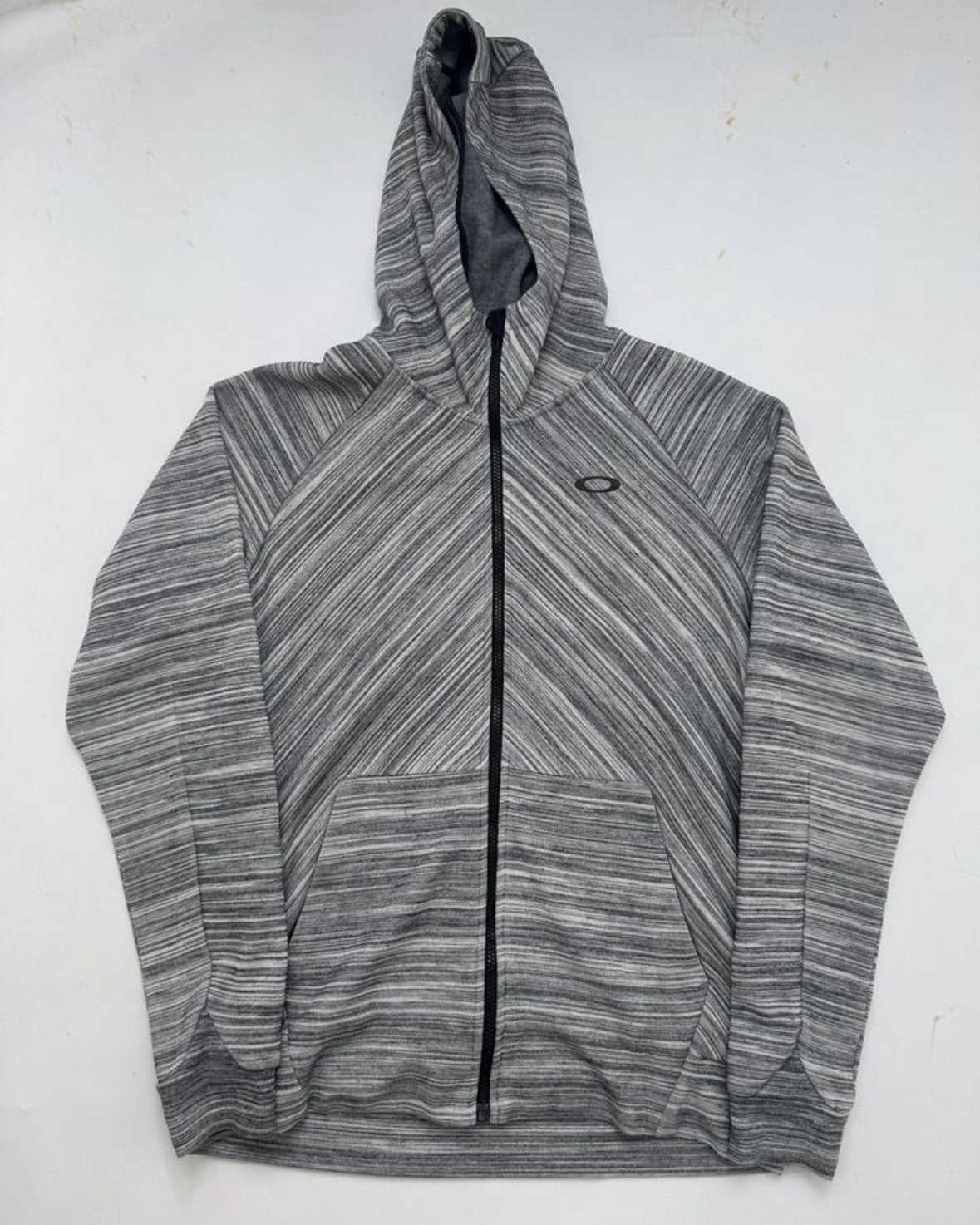 Oakley Худи, миниатюра 1