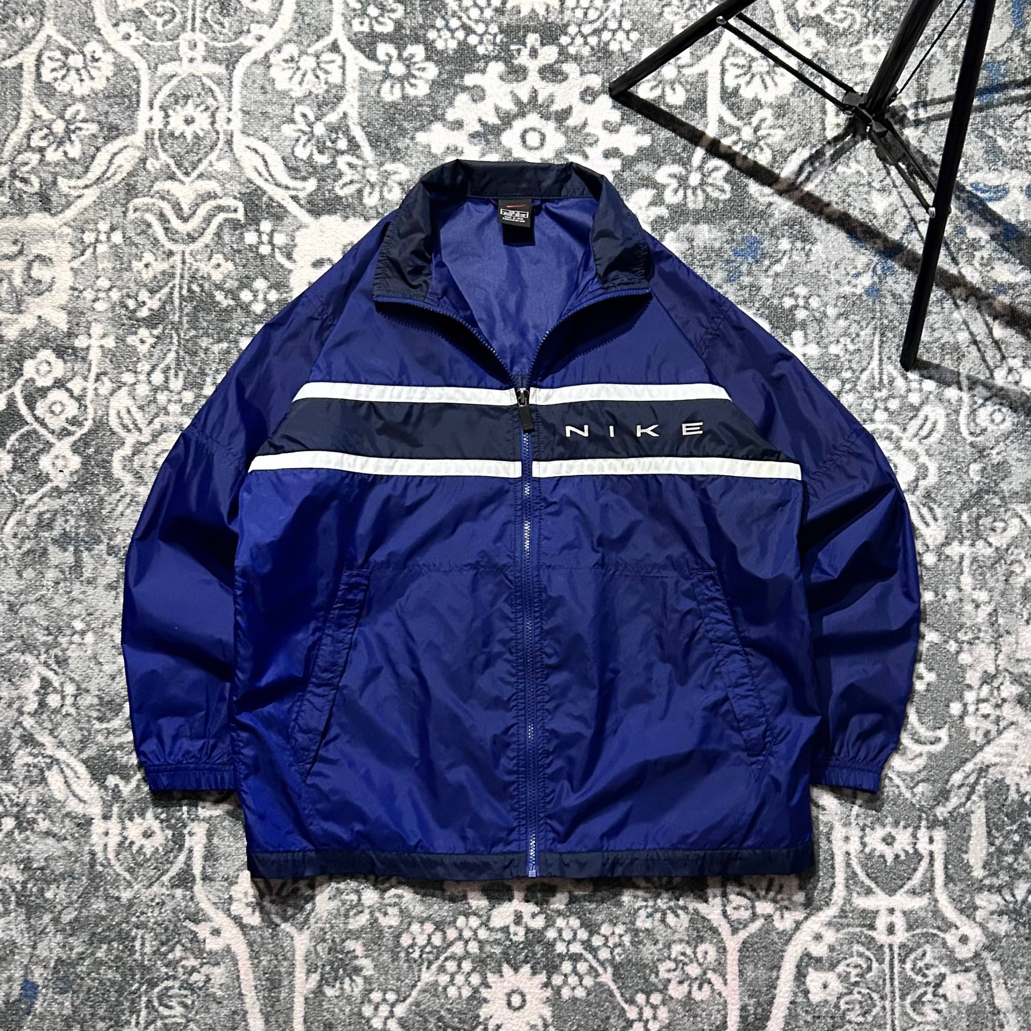 Nike Олимпийка, миниатюра 1