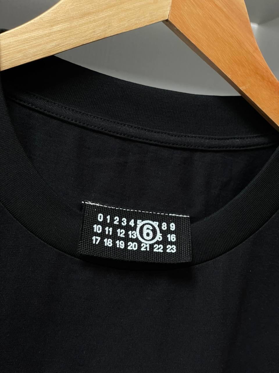 MM6 Maison Margiela Hacked Number Logo Appliqué T-Shirt, миниатюра 3