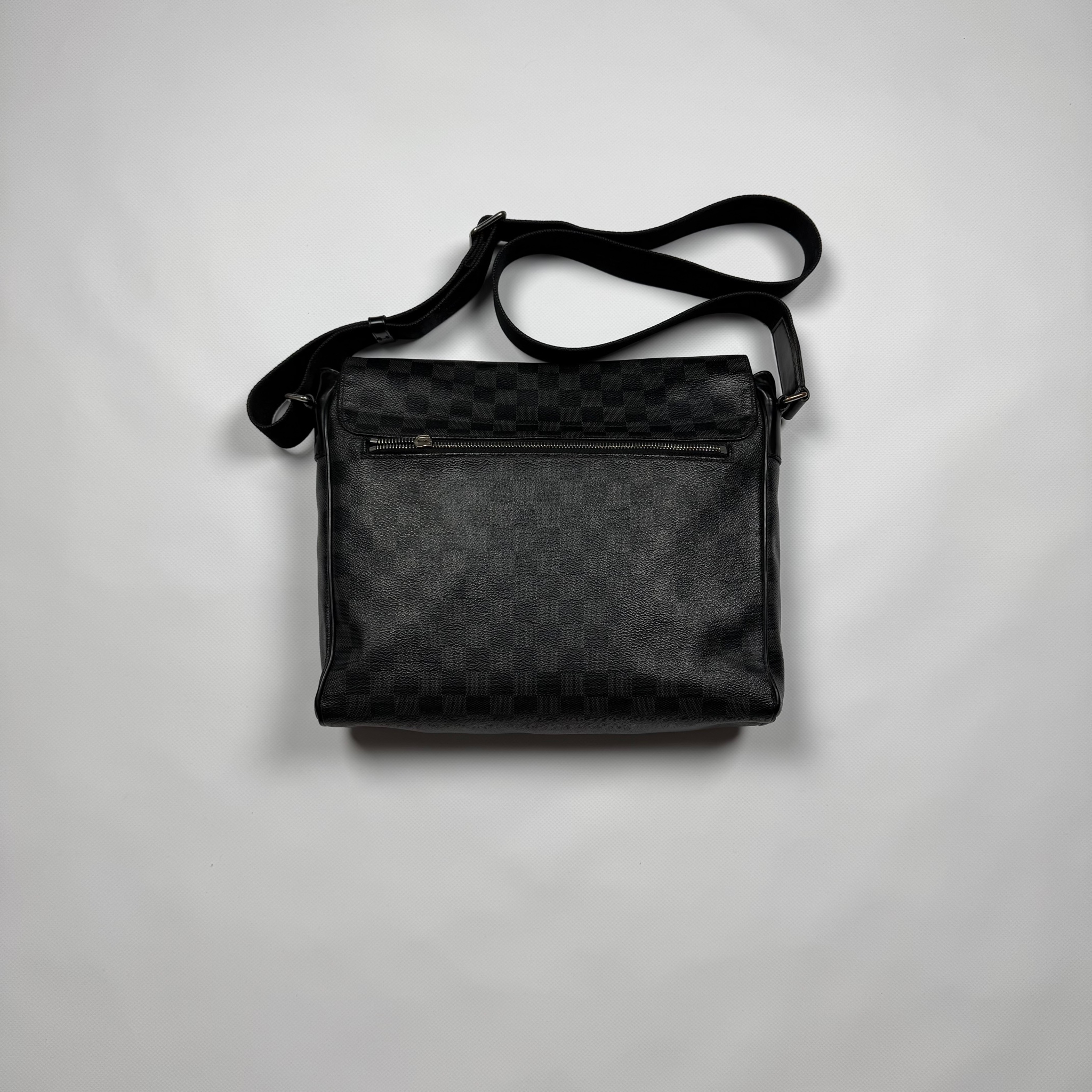 Louis Vuitton District PM, миниатюра 3