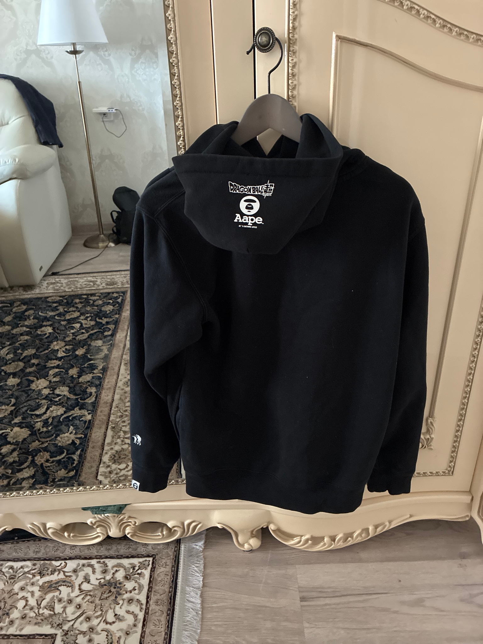 Aape Худи, миниатюра 2