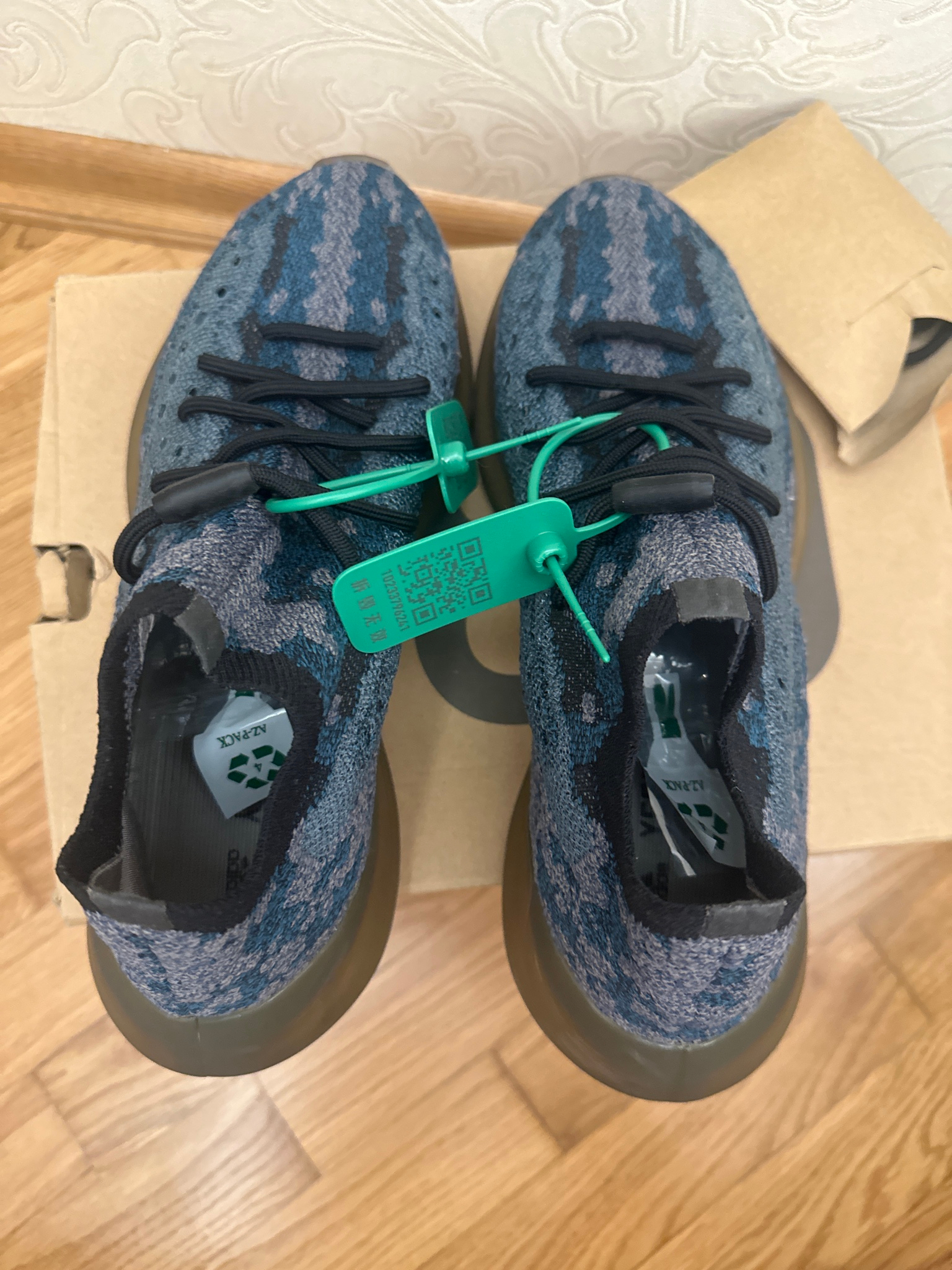 Adidas Yeezy 380 Covellite, миниатюра 3