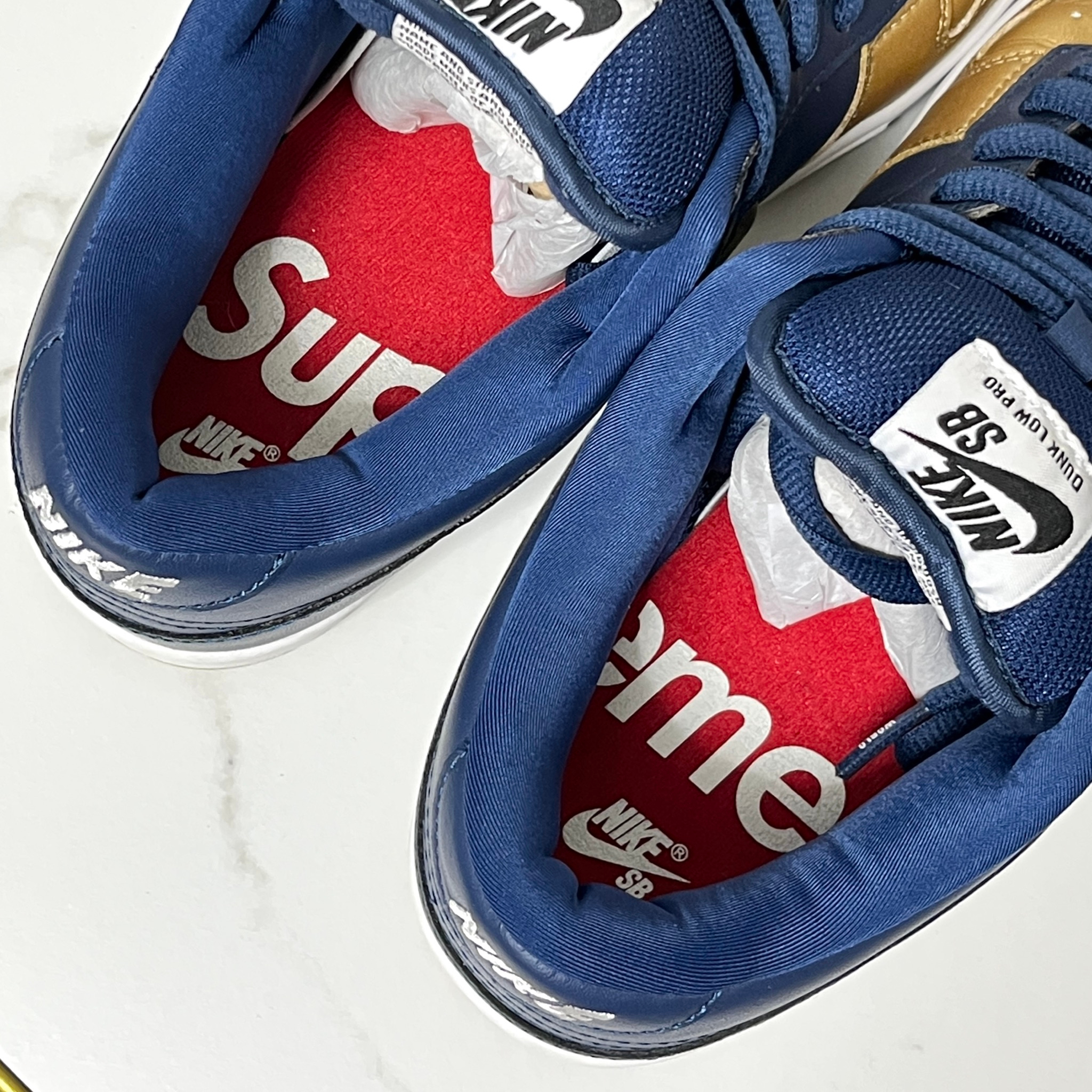 Nike x Supreme SB Dunk Low Jewel Swoosh Gold, миниатюра 8
