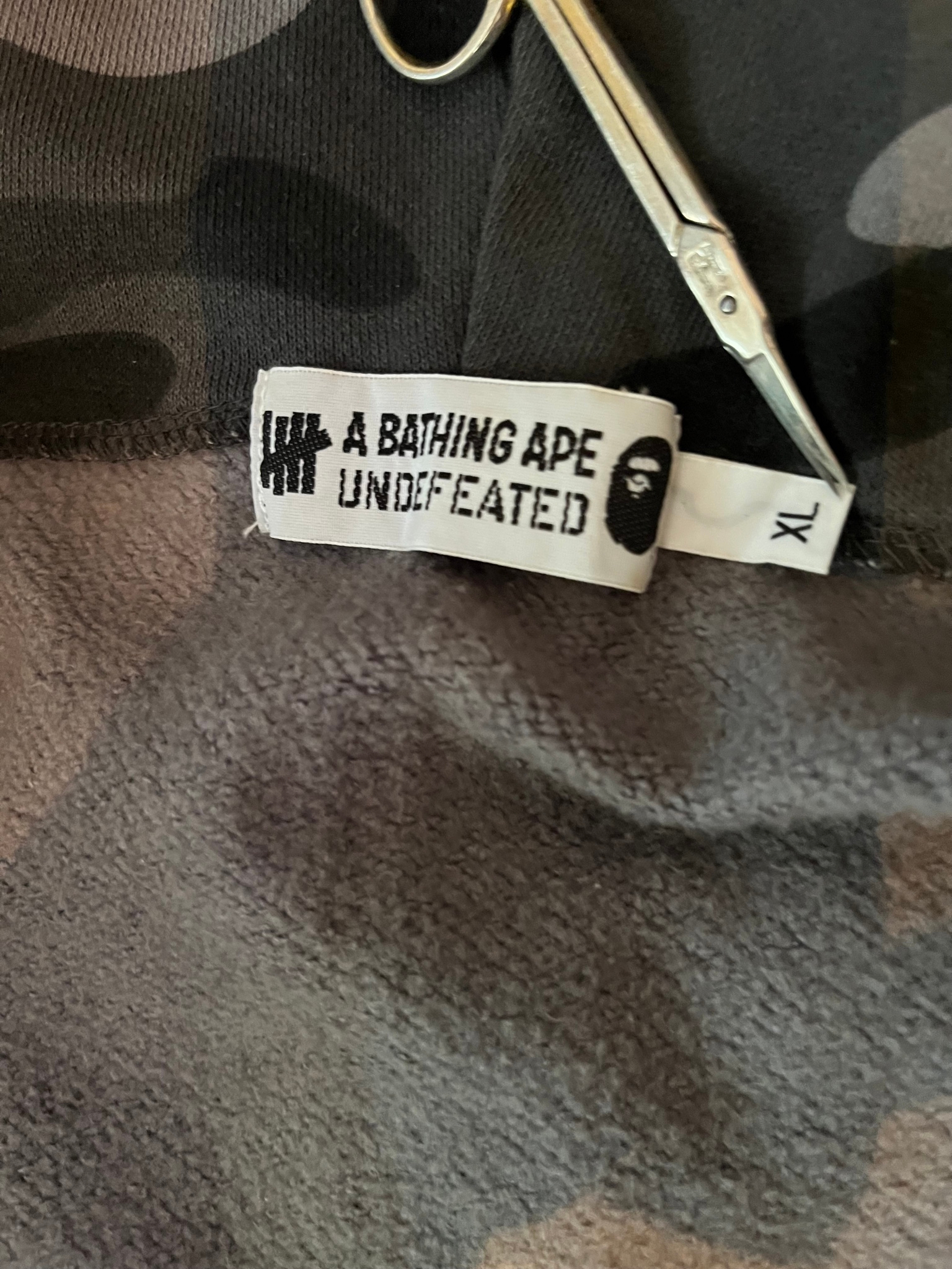 Undefeated x BAPE Zip Hoodie, миниатюра 3