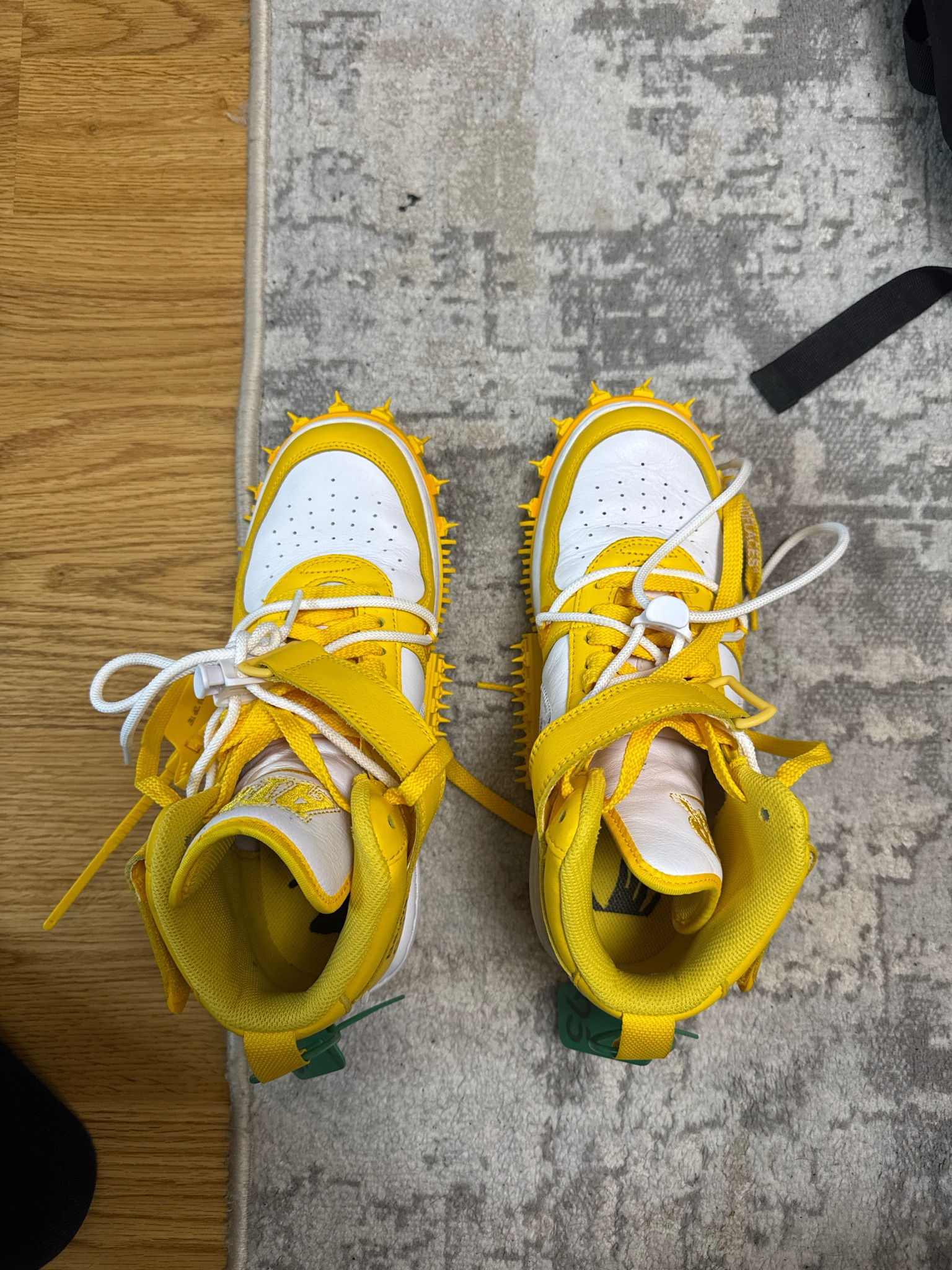OFF-WHITE x Nike Air Force 1 "White and Varsity Maize", миниатюра 3