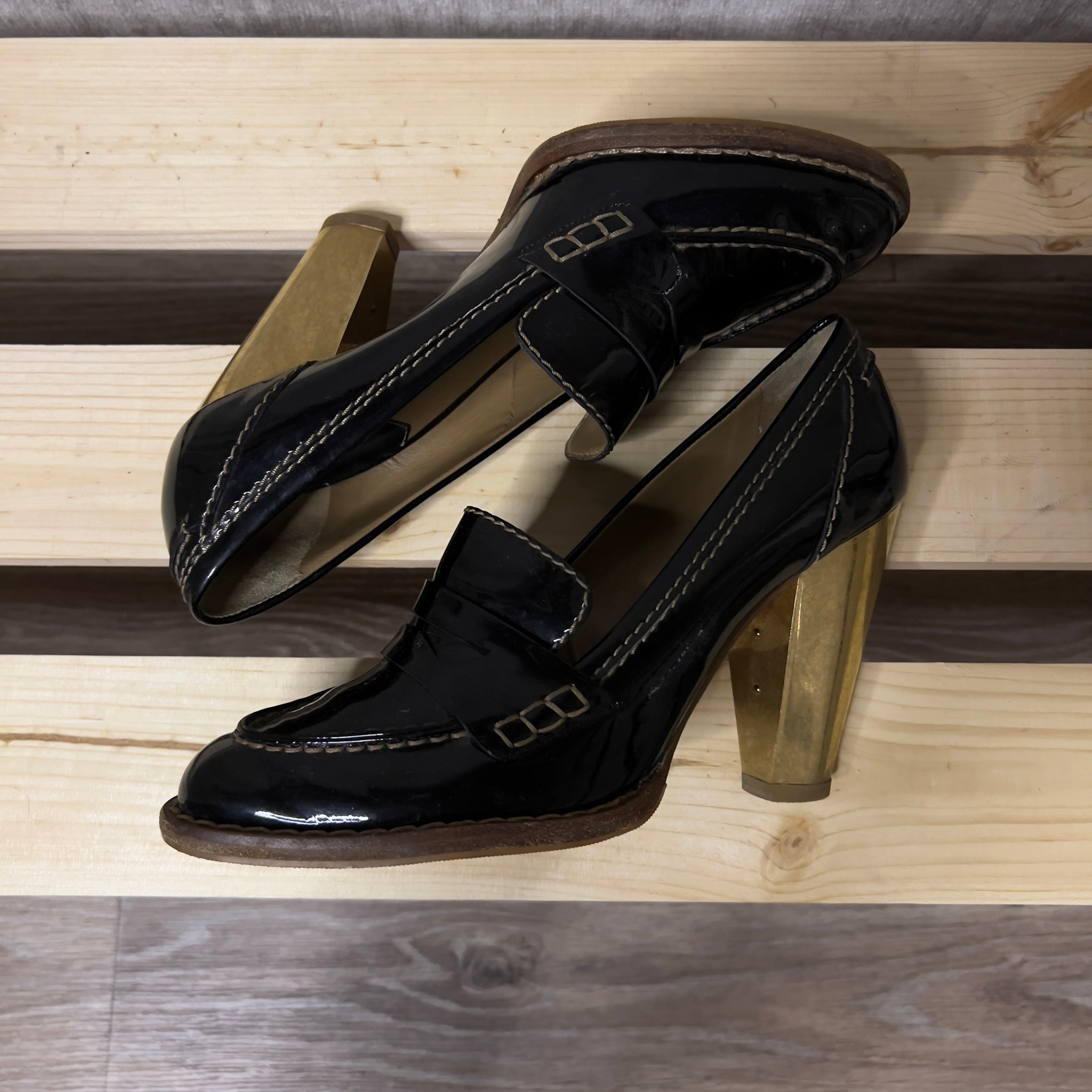 Dolce Gabbana Vintage Leather Gold Heel Shoes, миниатюра 5