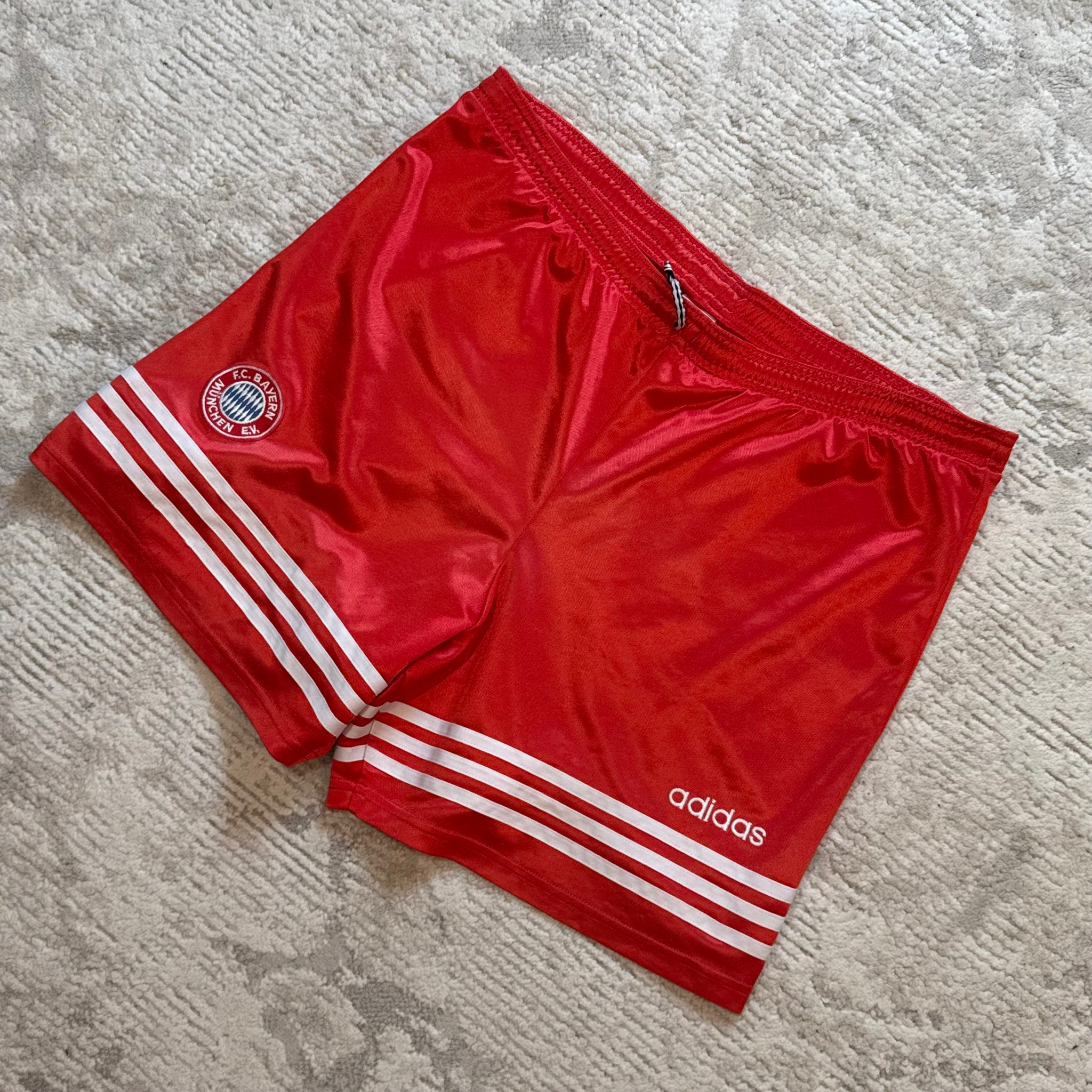 Adidas FC Bayern Vintage Short 90s, миниатюра 2