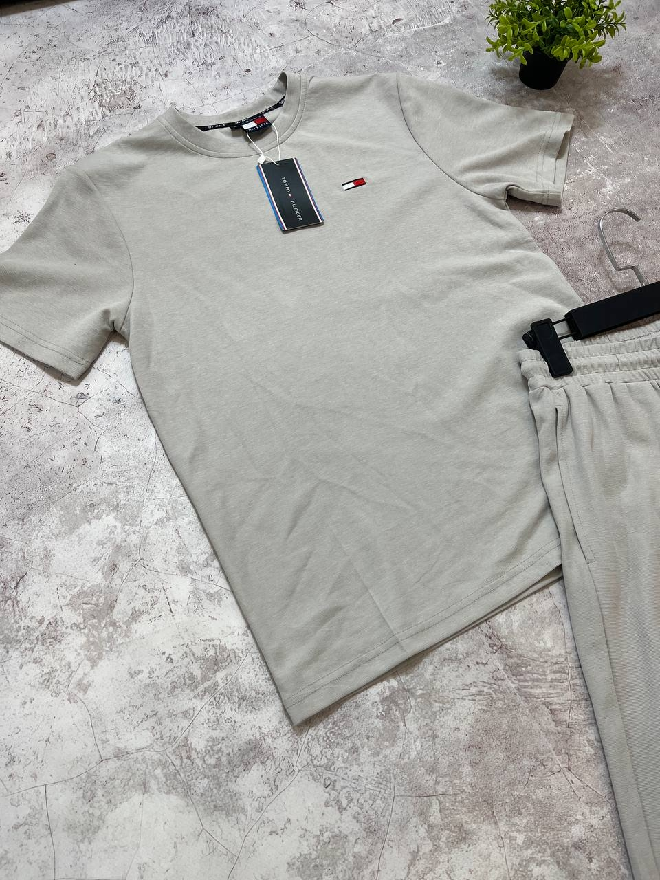 Tommy Hilfiger Костюм шорты и футболка, миниатюра 2