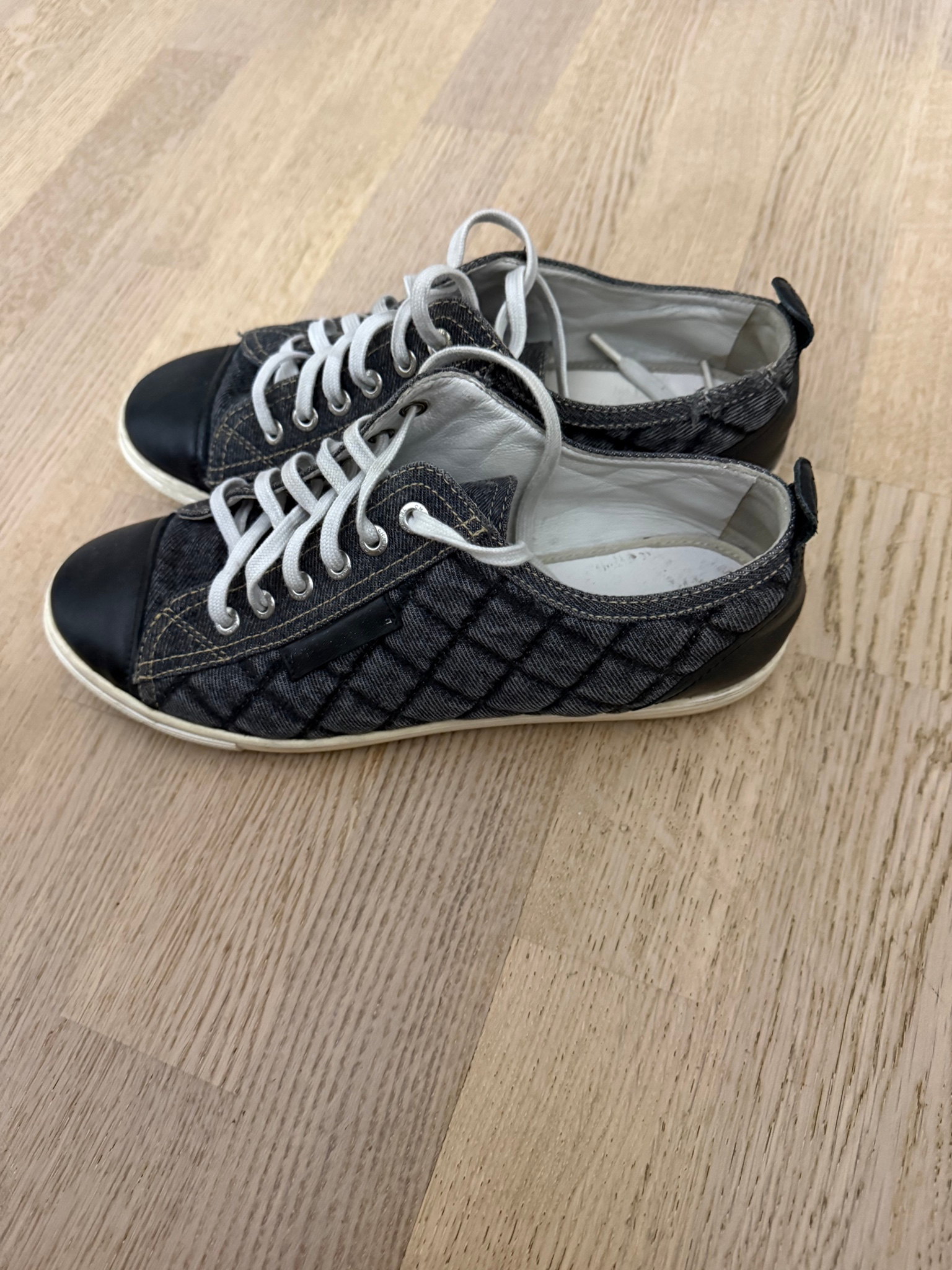 Chanel Sneakers, миниатюра 3