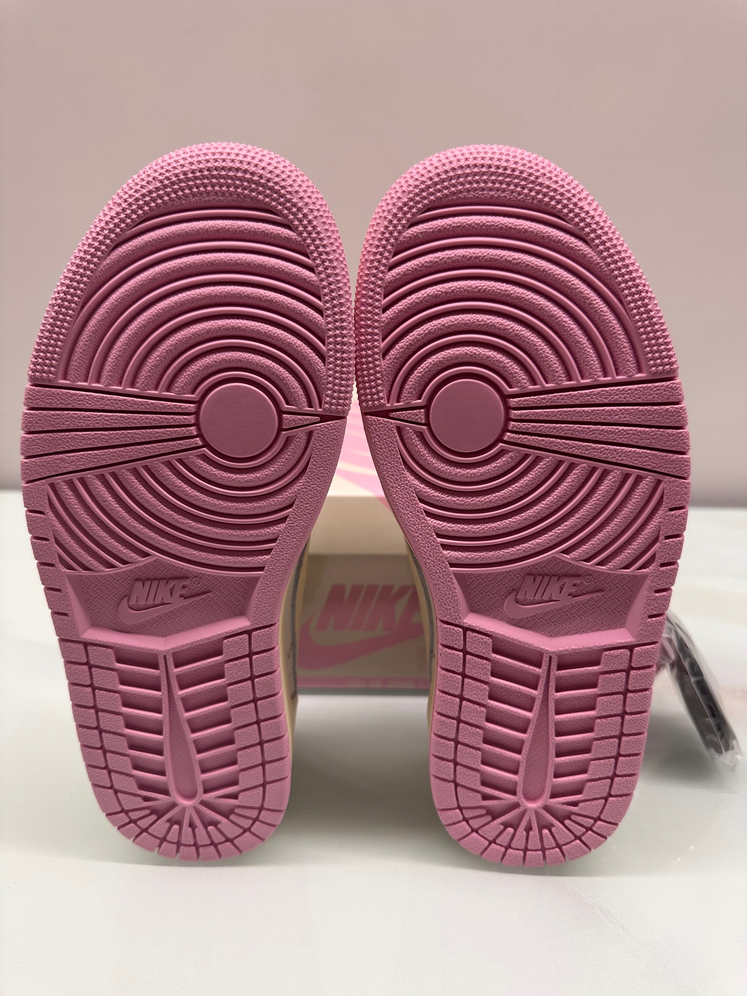 Air Jordan x Travis Scott 1 Low, миниатюра 5