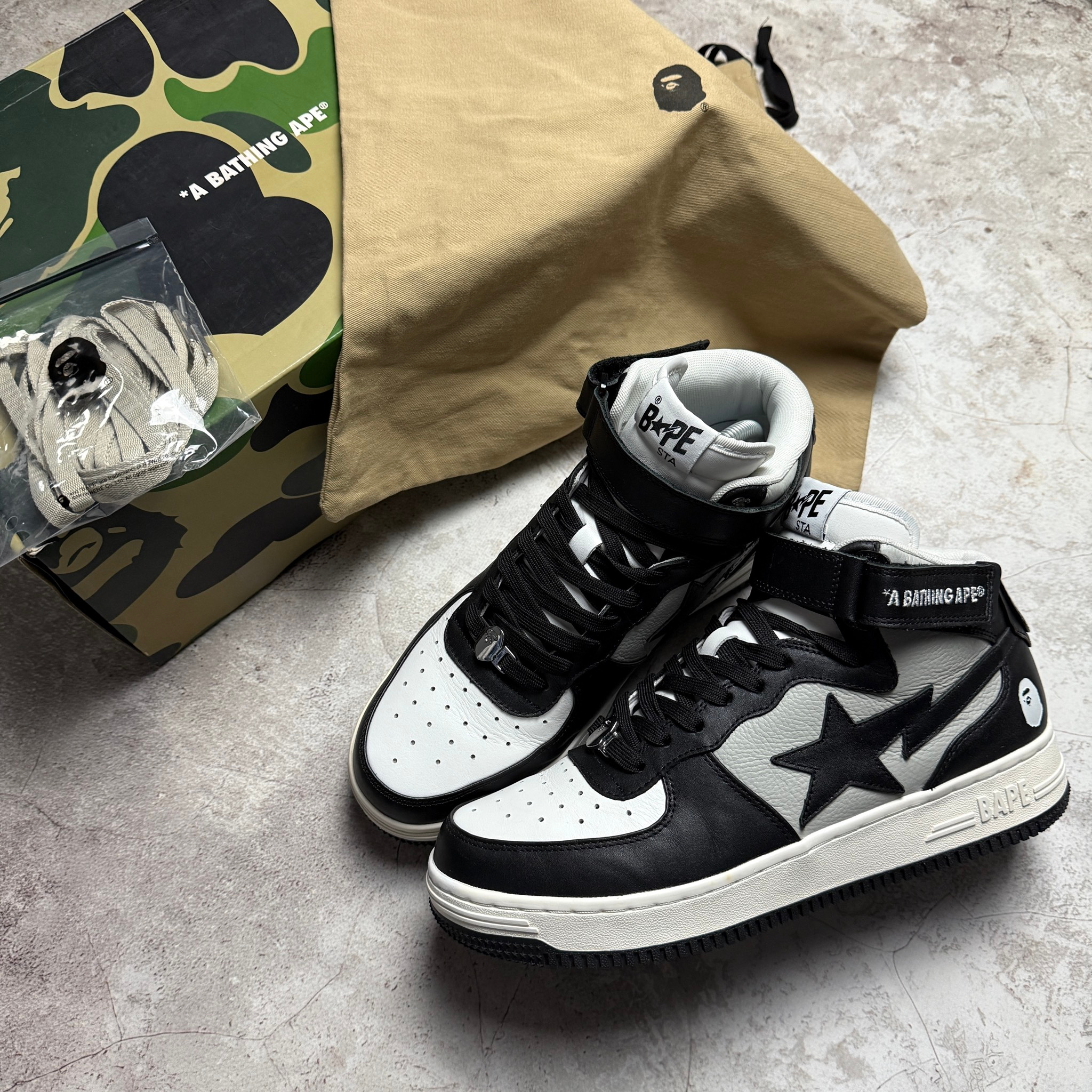 BAPE STA Mid White Black, миниатюра 1