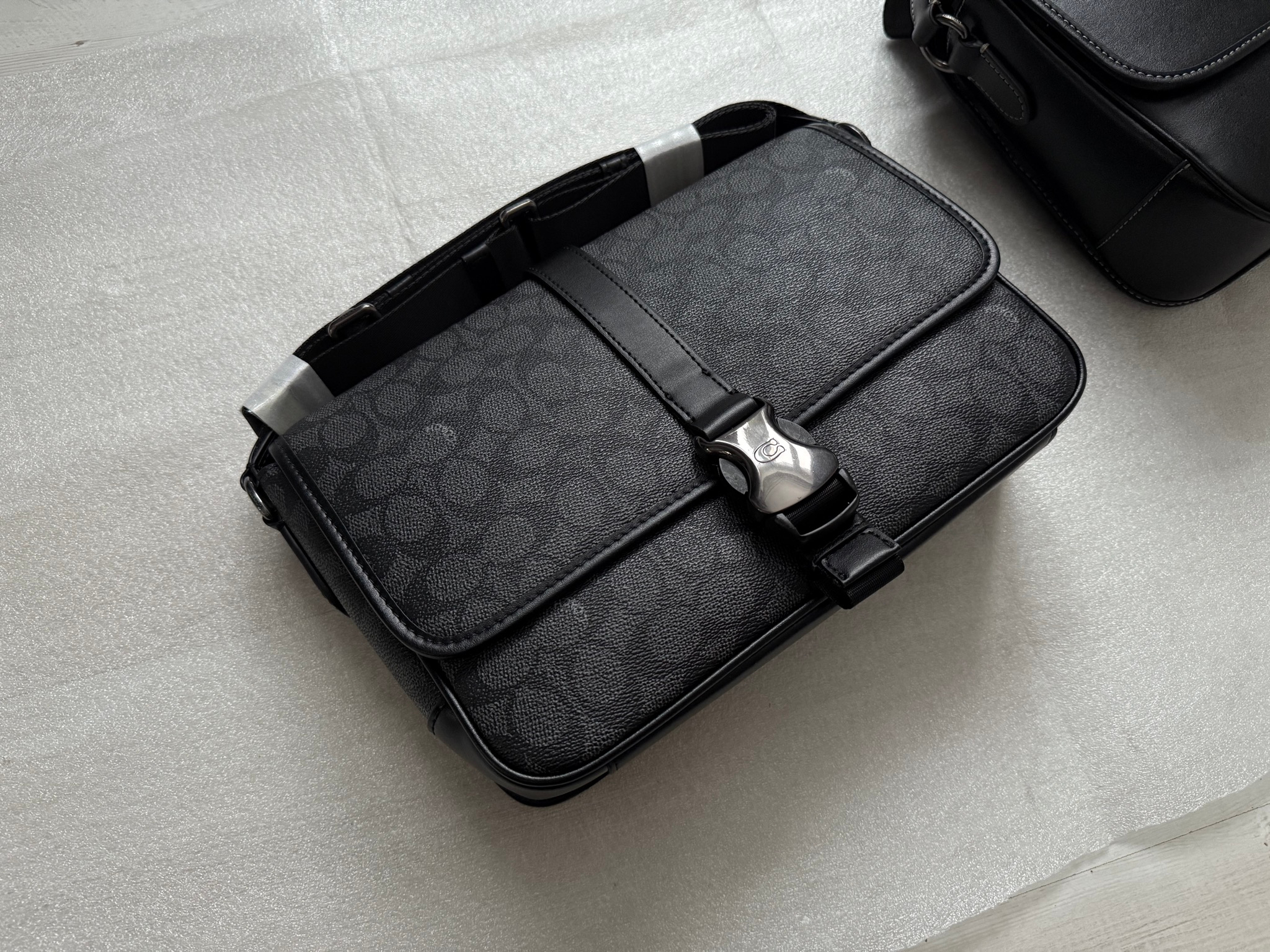 Coach  League 29 Messenger, миниатюра 1