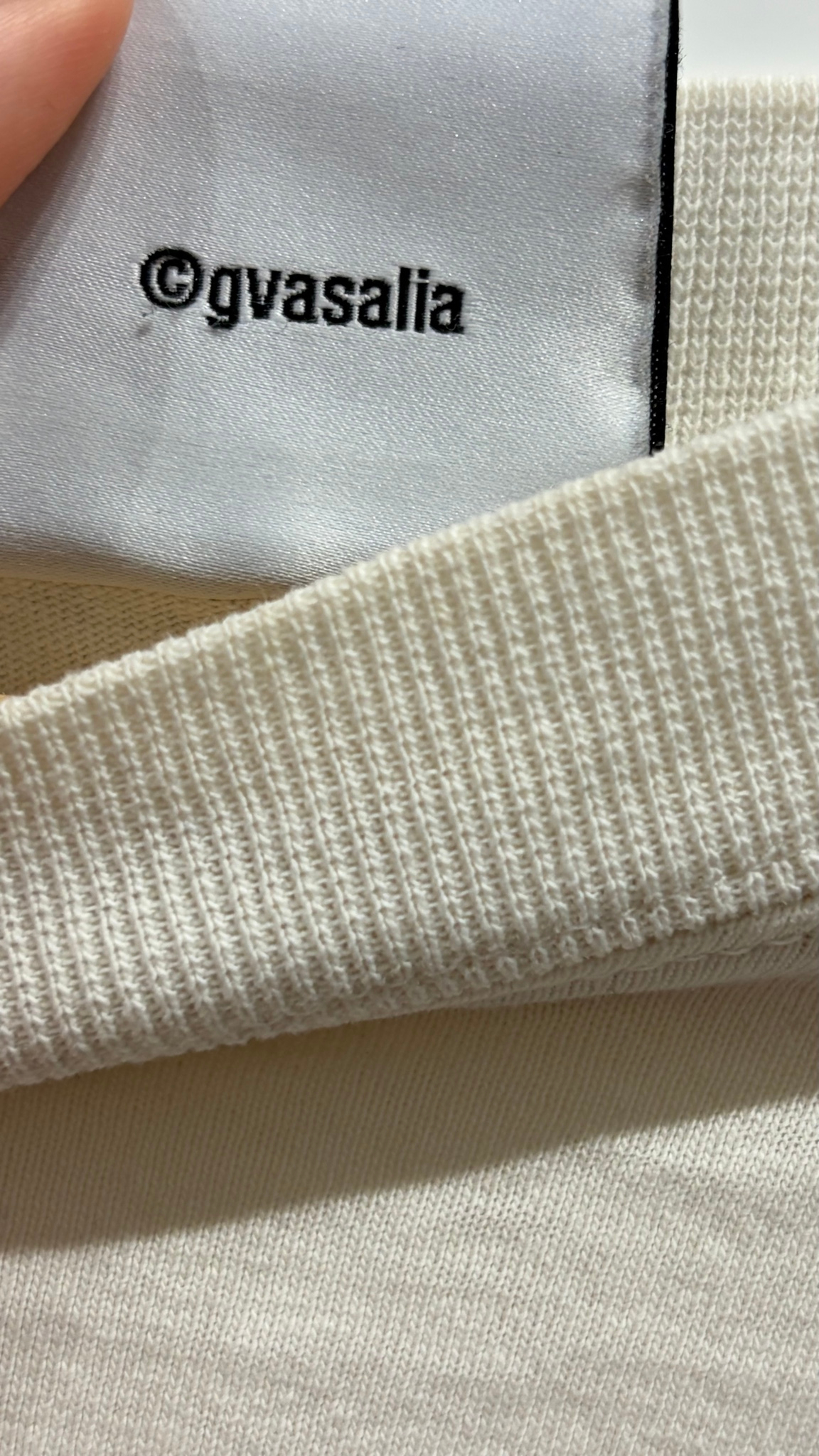 Vetements Think Differently, миниатюра 3