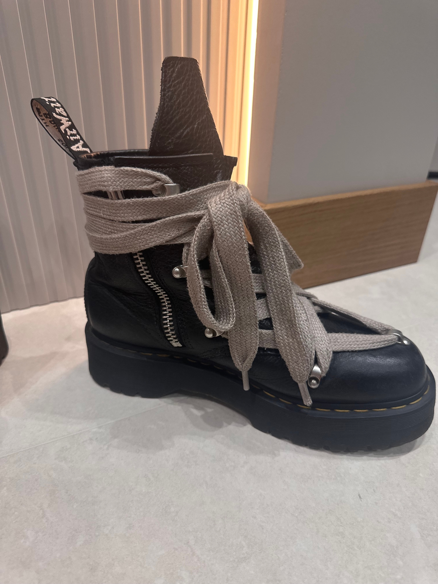 Rick Owens x Dr Martens Hexagram Jumbo Boots, миниатюра 4