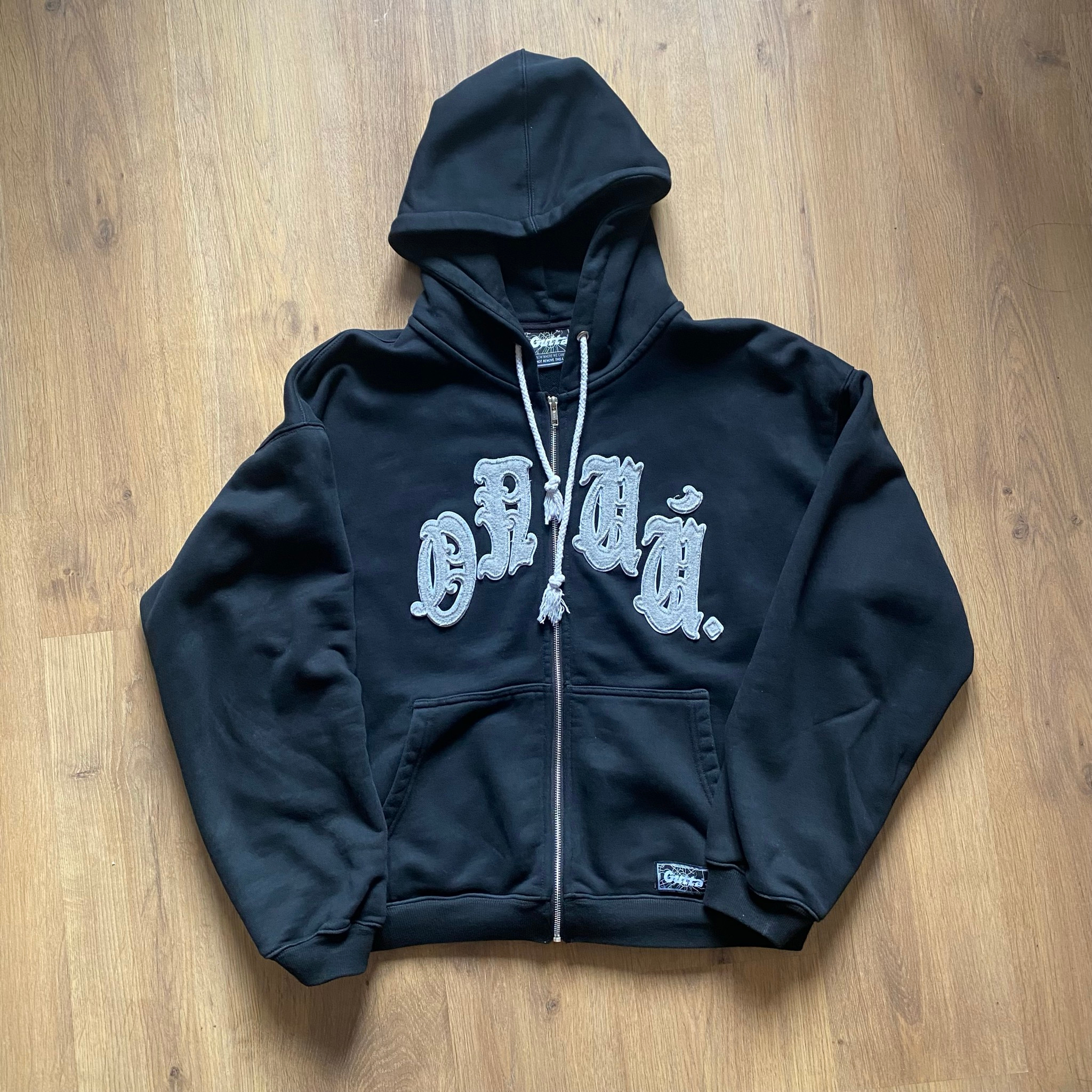 Gutta Varsity Black, миниатюра 1