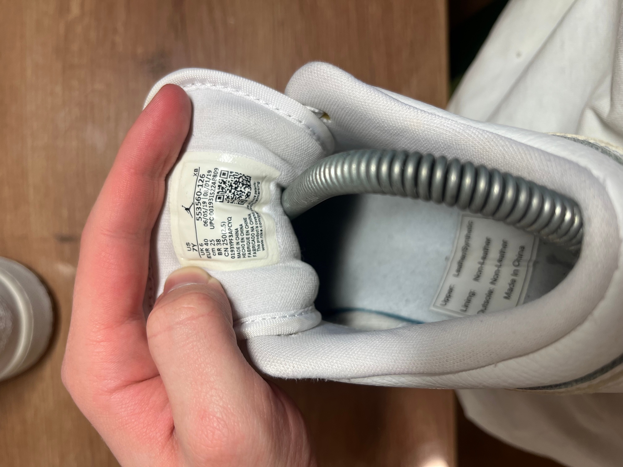 Nike Air Jordan 1 Low Triple White Logo (GS), миниатюра 7