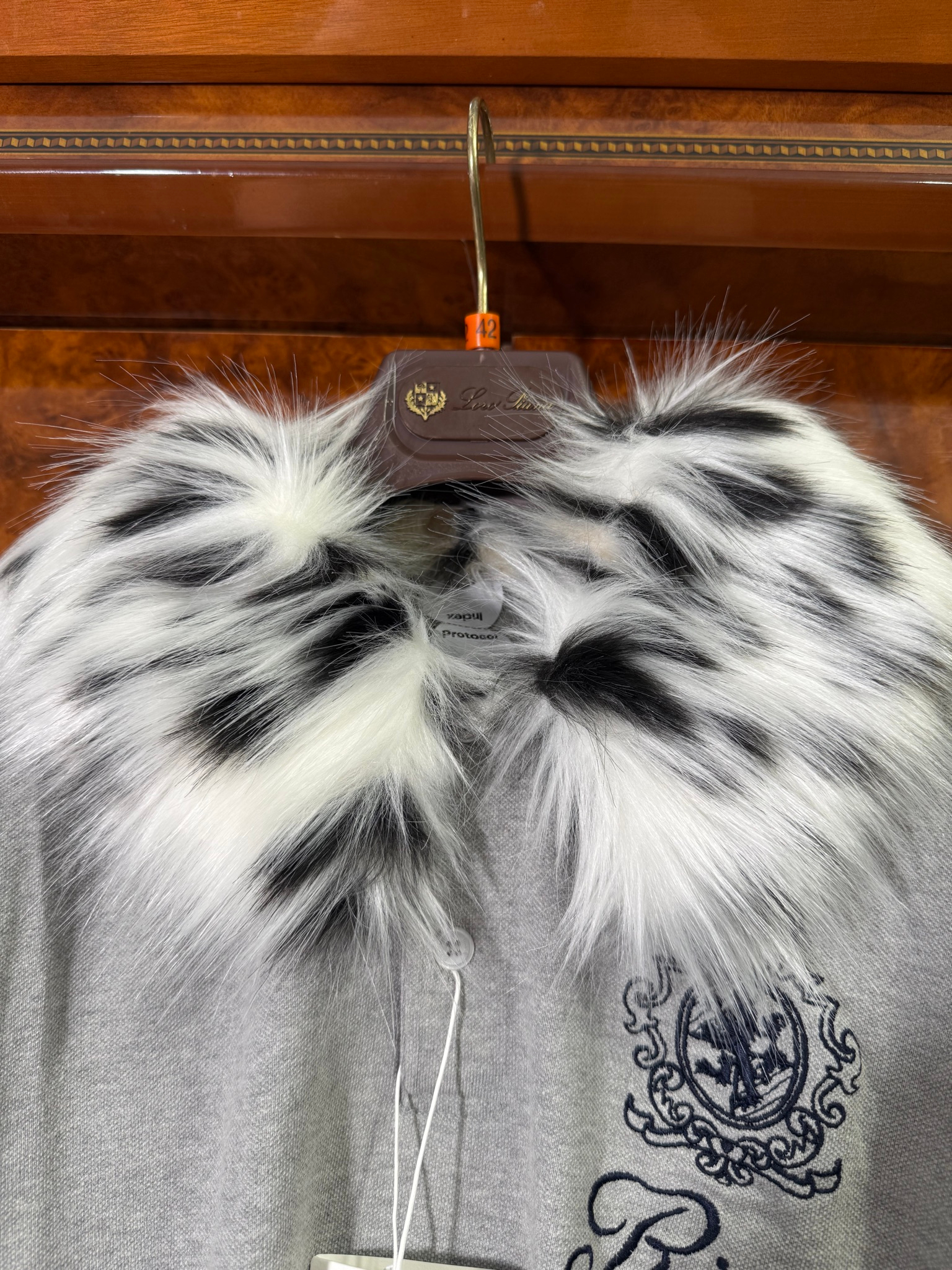 Protocol Index Fur Collar Layered Gray Polo Shirts, миниатюра 4