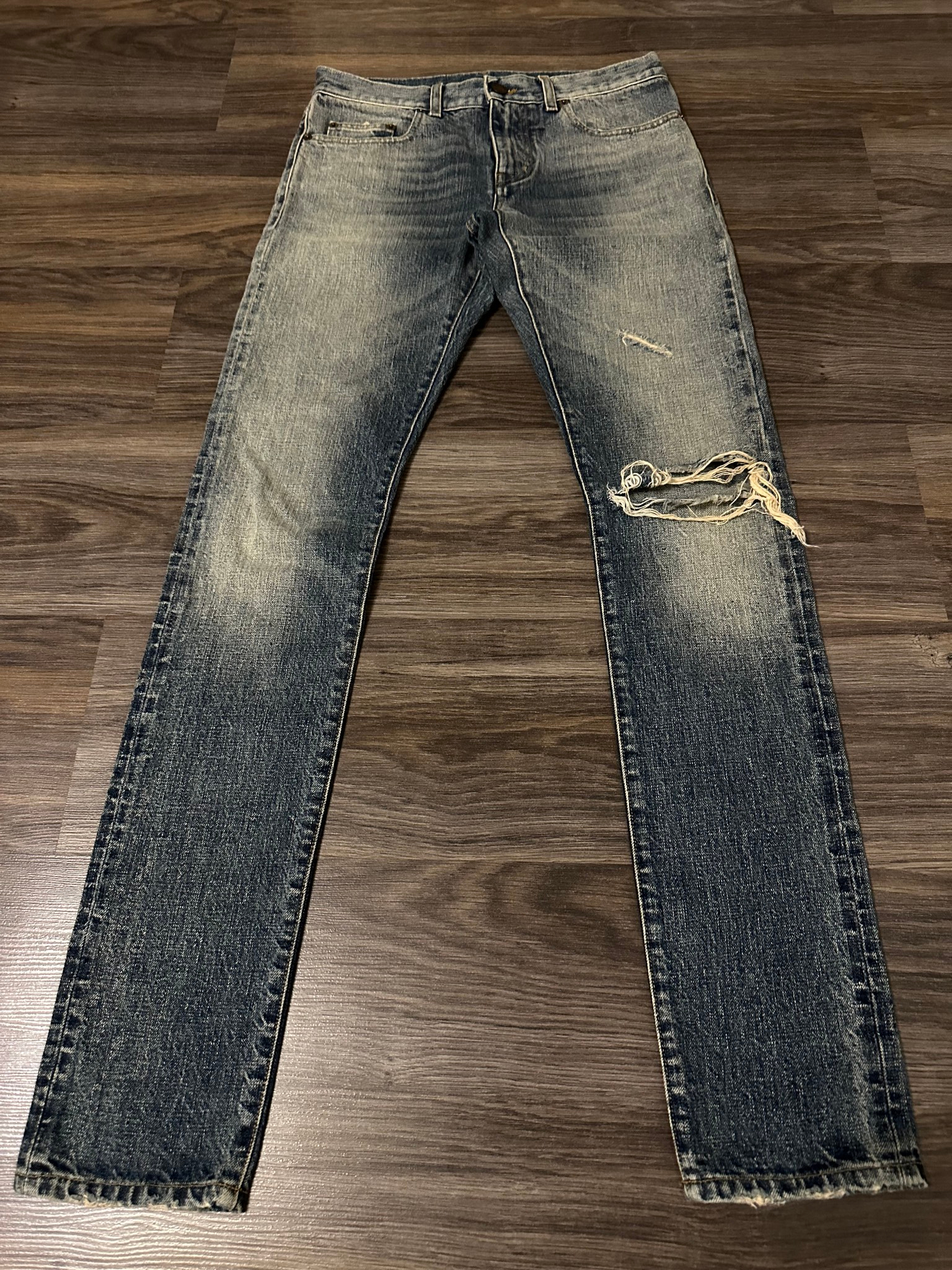 SAINT LAURENT PARIS DO2 SS16 DISTRESSED DENIM JEANS BY HEDI SLIMANE, миниатюра 1
