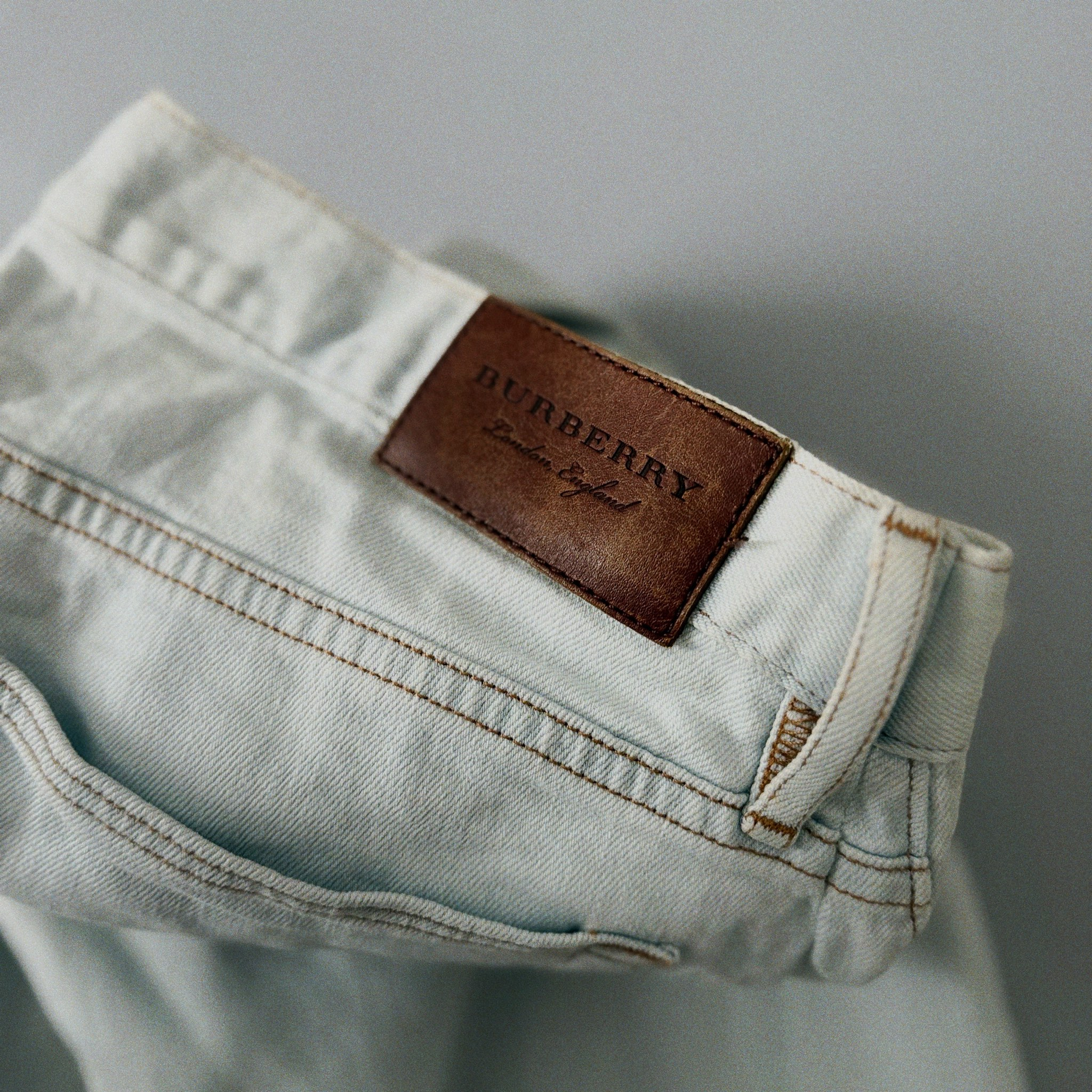 Burberry Light Blue Faded Jeans, миниатюра 11
