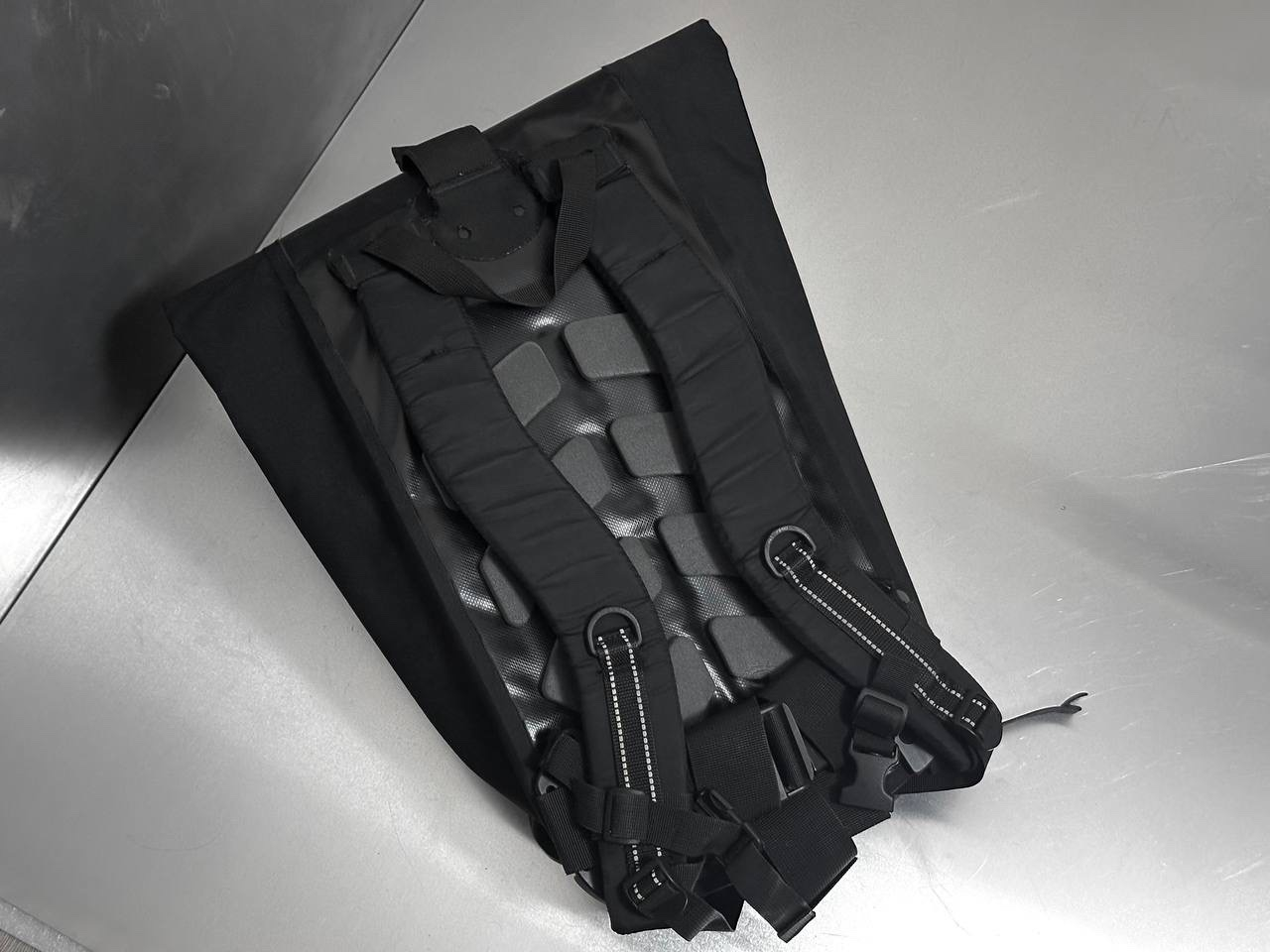 Boris Bidjan Saberi 11, миниатюра 2
