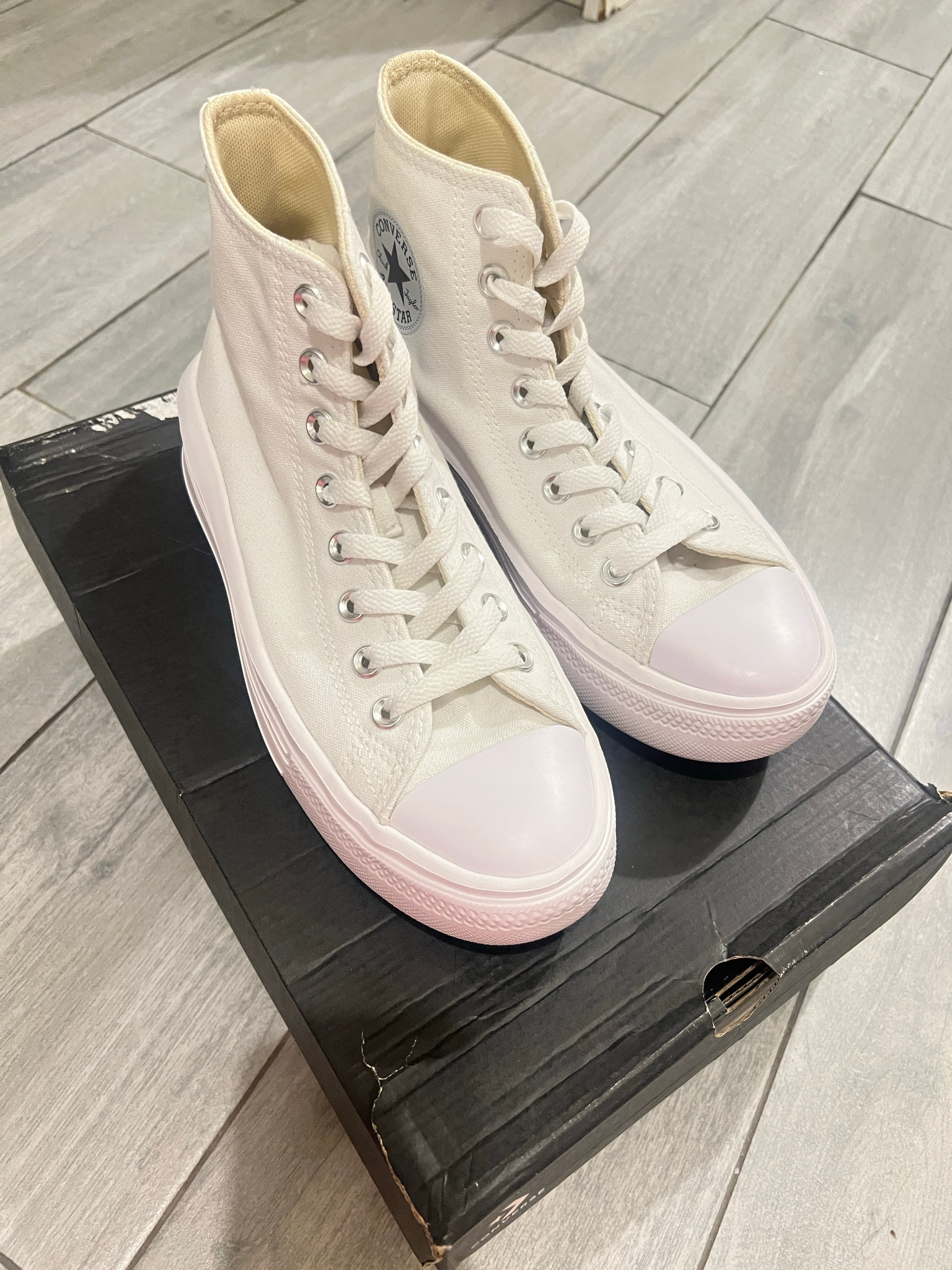 Converse  Chuck Taylor all star move, миниатюра 1