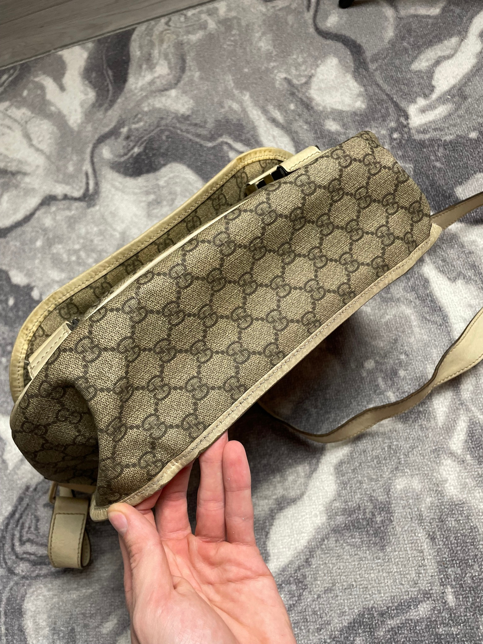GUCCI vintage canvas shoulder monogram bag, миниатюра 6