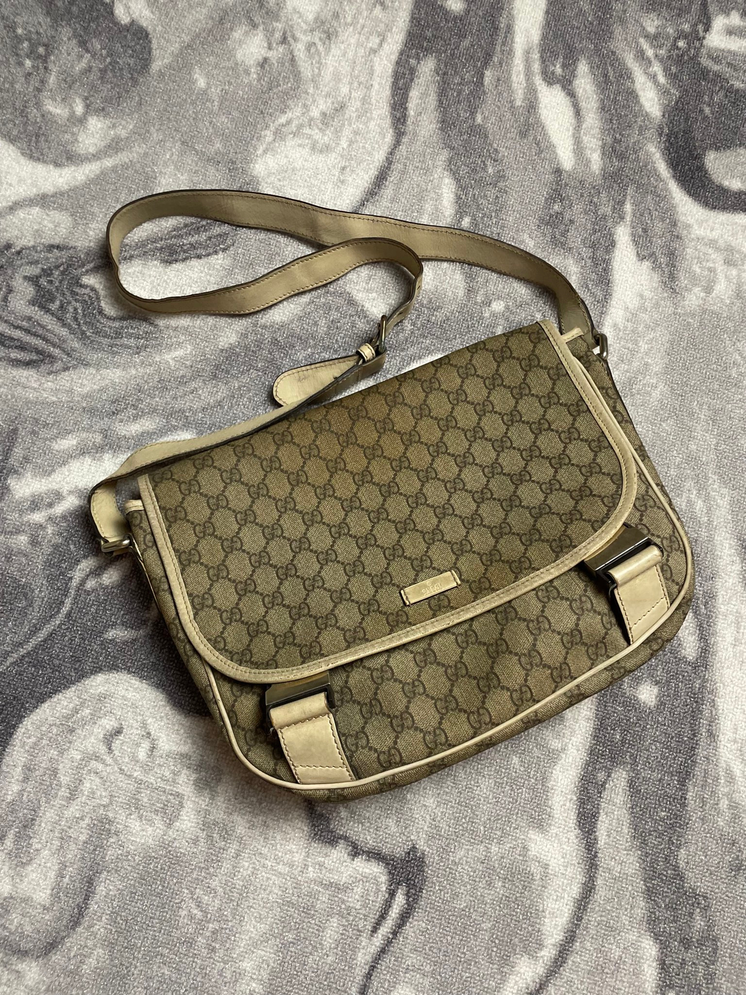 GUCCI vintage canvas shoulder monogram bag, миниатюра 1