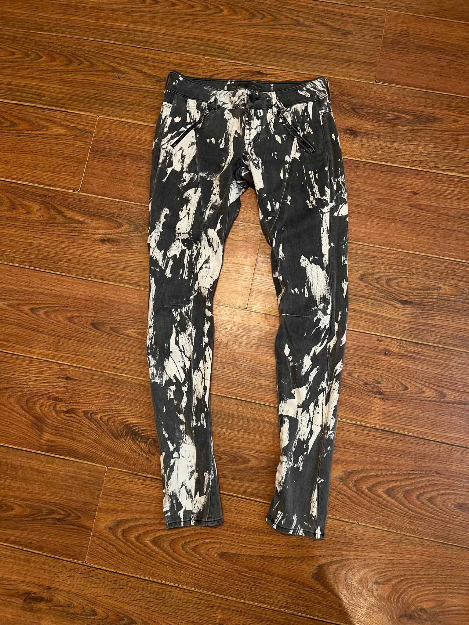 Guess Jeans, миниатюра 1