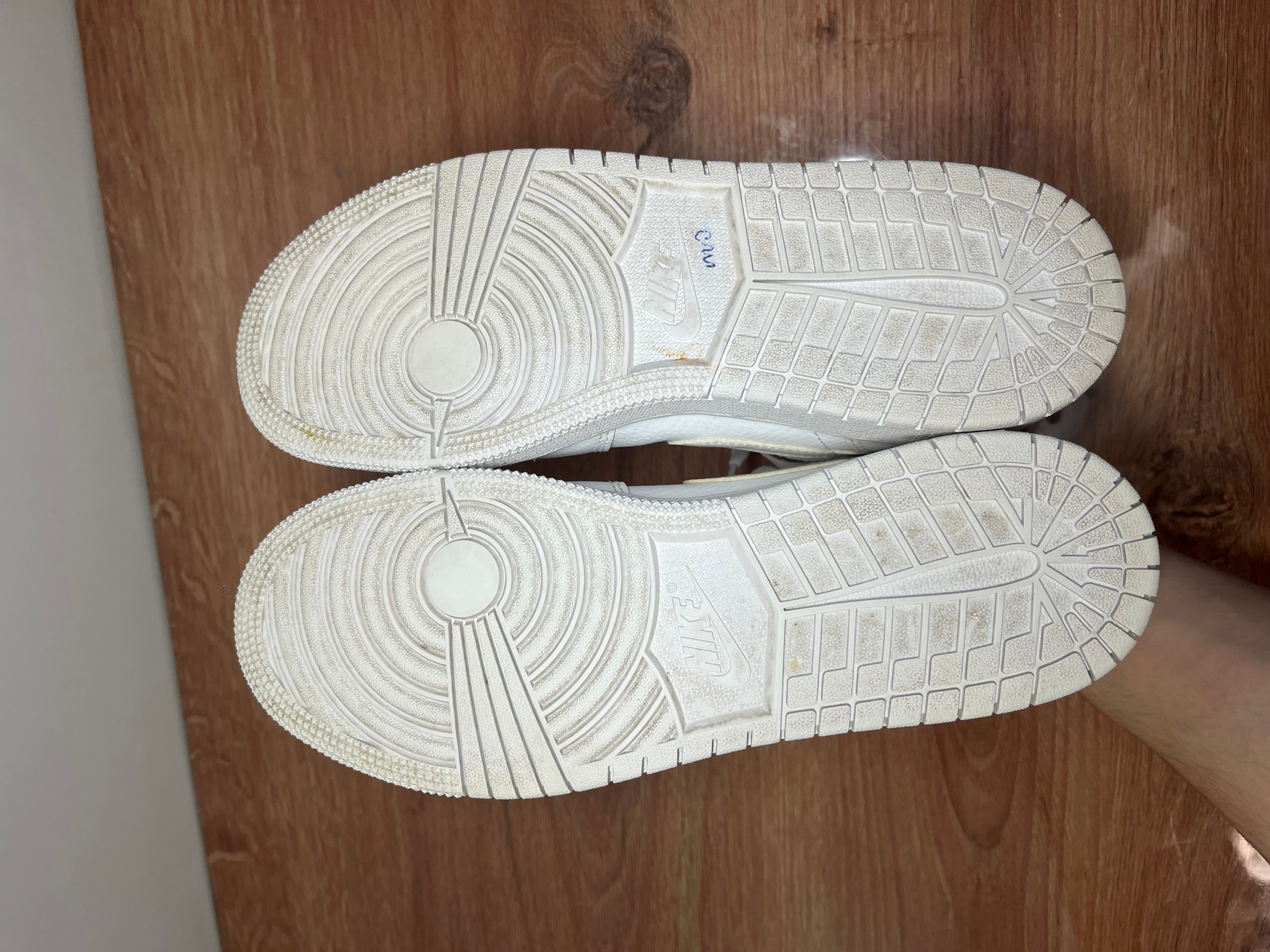 Nike Air Jordan 1 Low Triple White Logo (GS), миниатюра 5