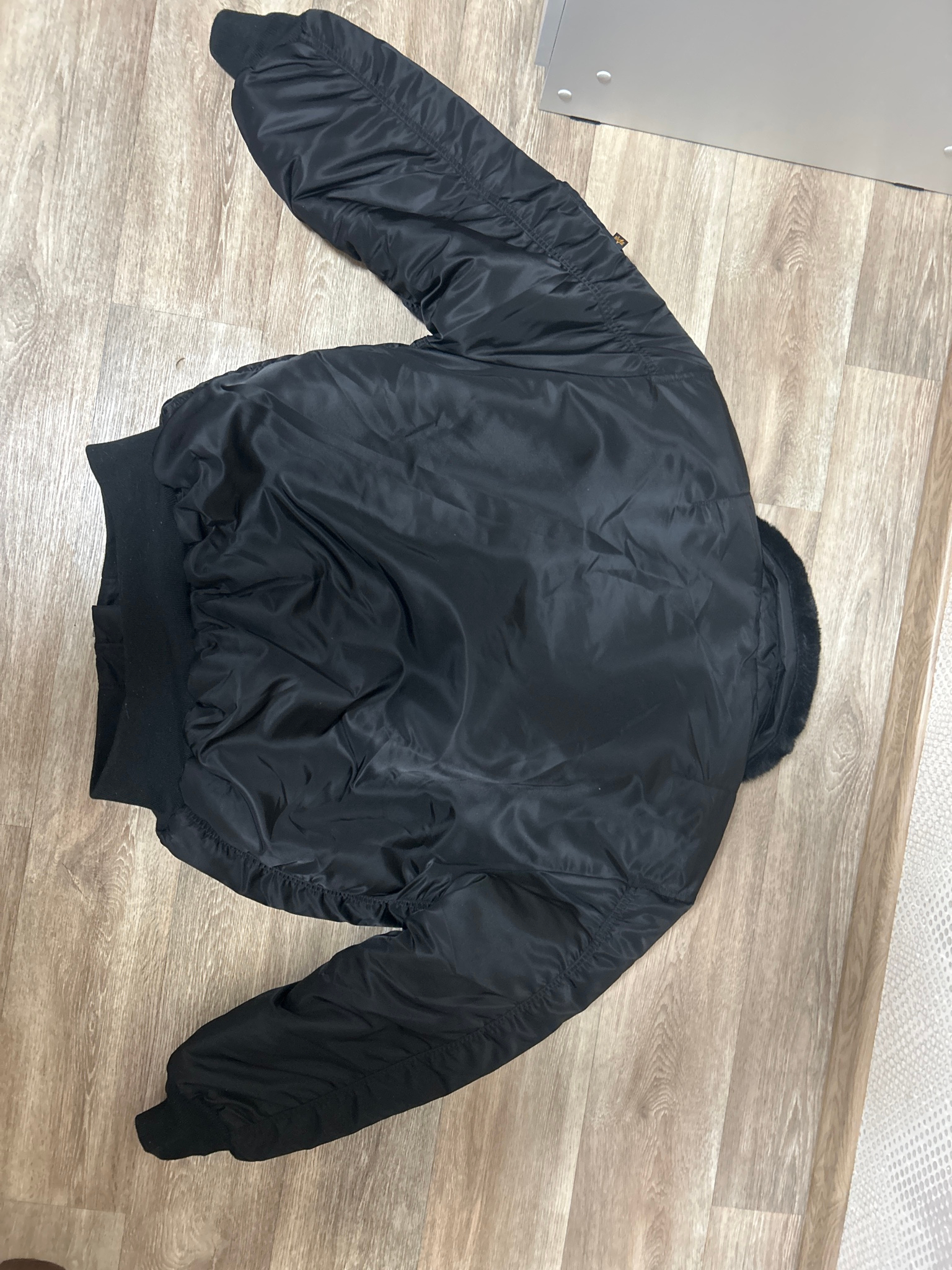 Alpha Industries B-15, миниатюра 2