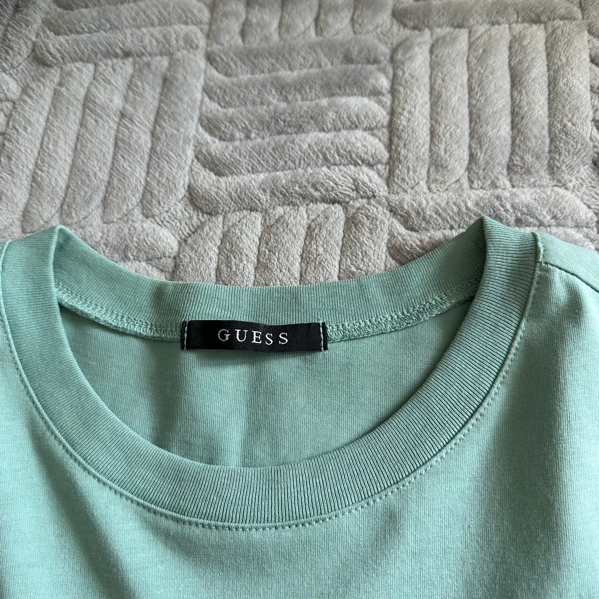 Guess T-Shirts, миниатюра 5