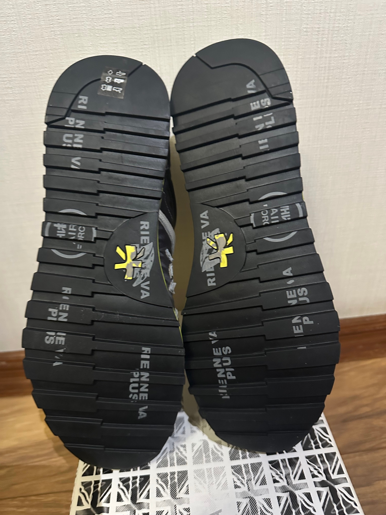 Premiata LUCY VAR 1313E, миниатюра 4