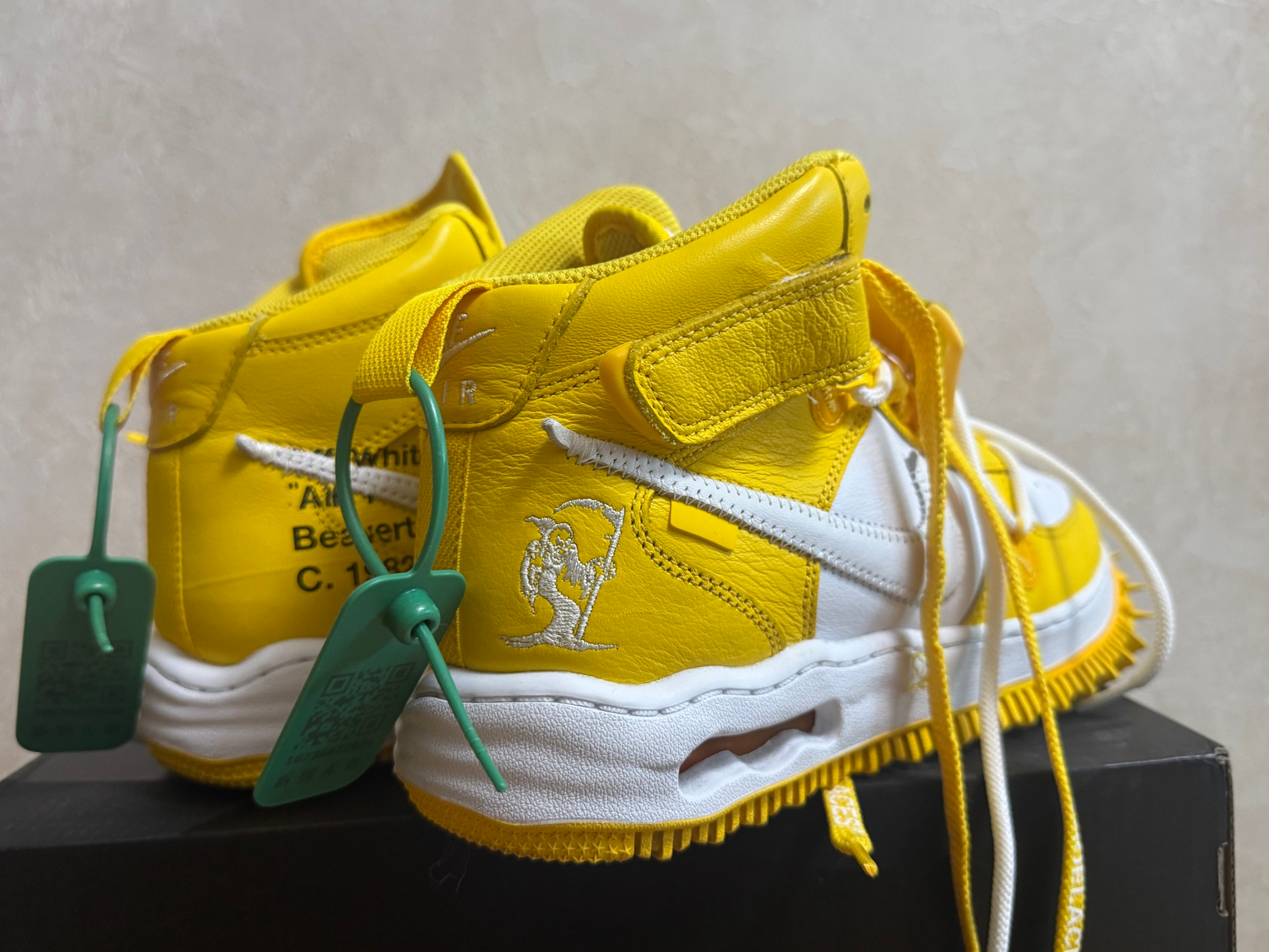OFF-WHITE x Nike Air Force 1 "White and Varsity Maize", миниатюра 8