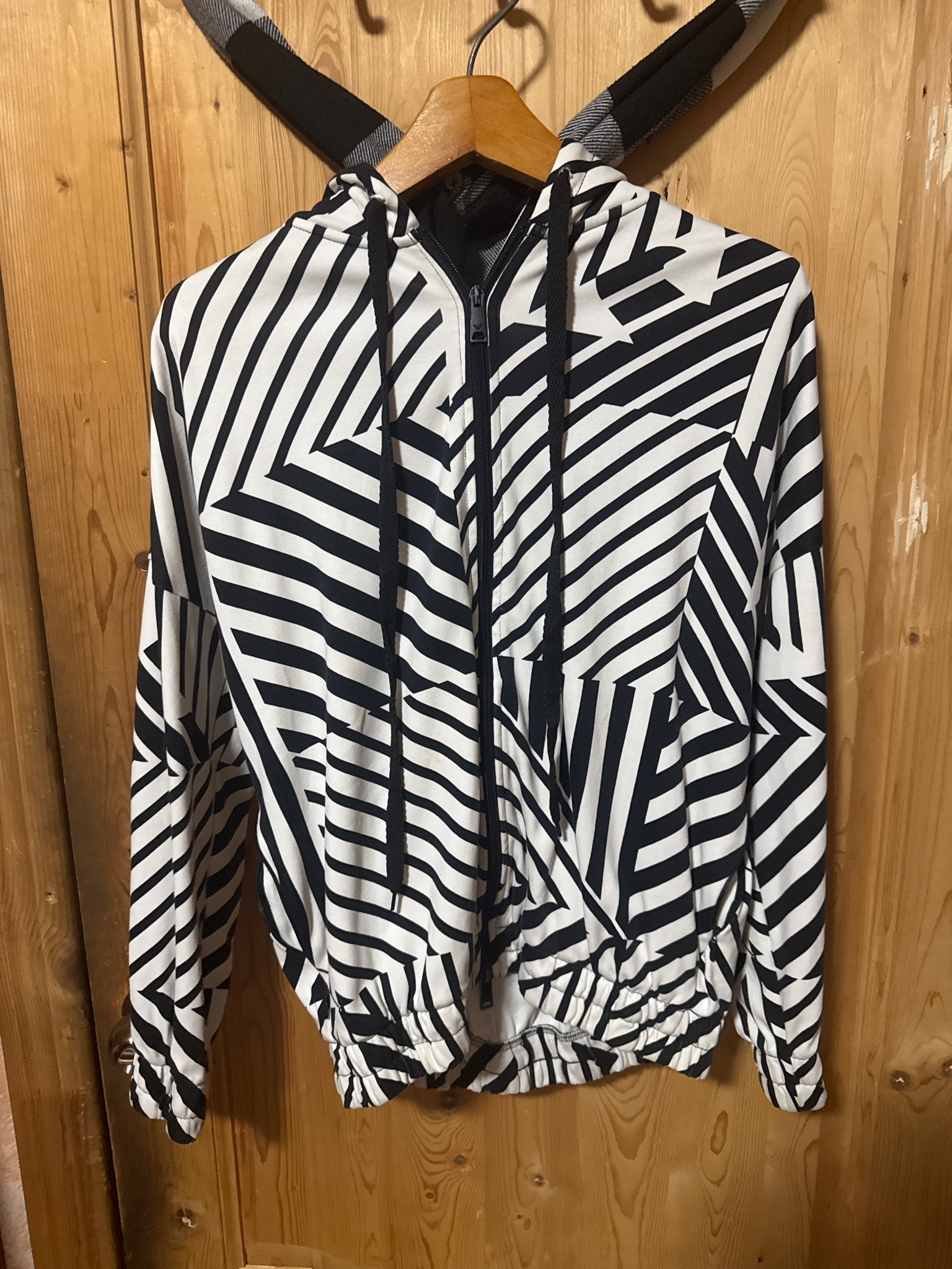 Emporio Armani Худи, миниатюра 1