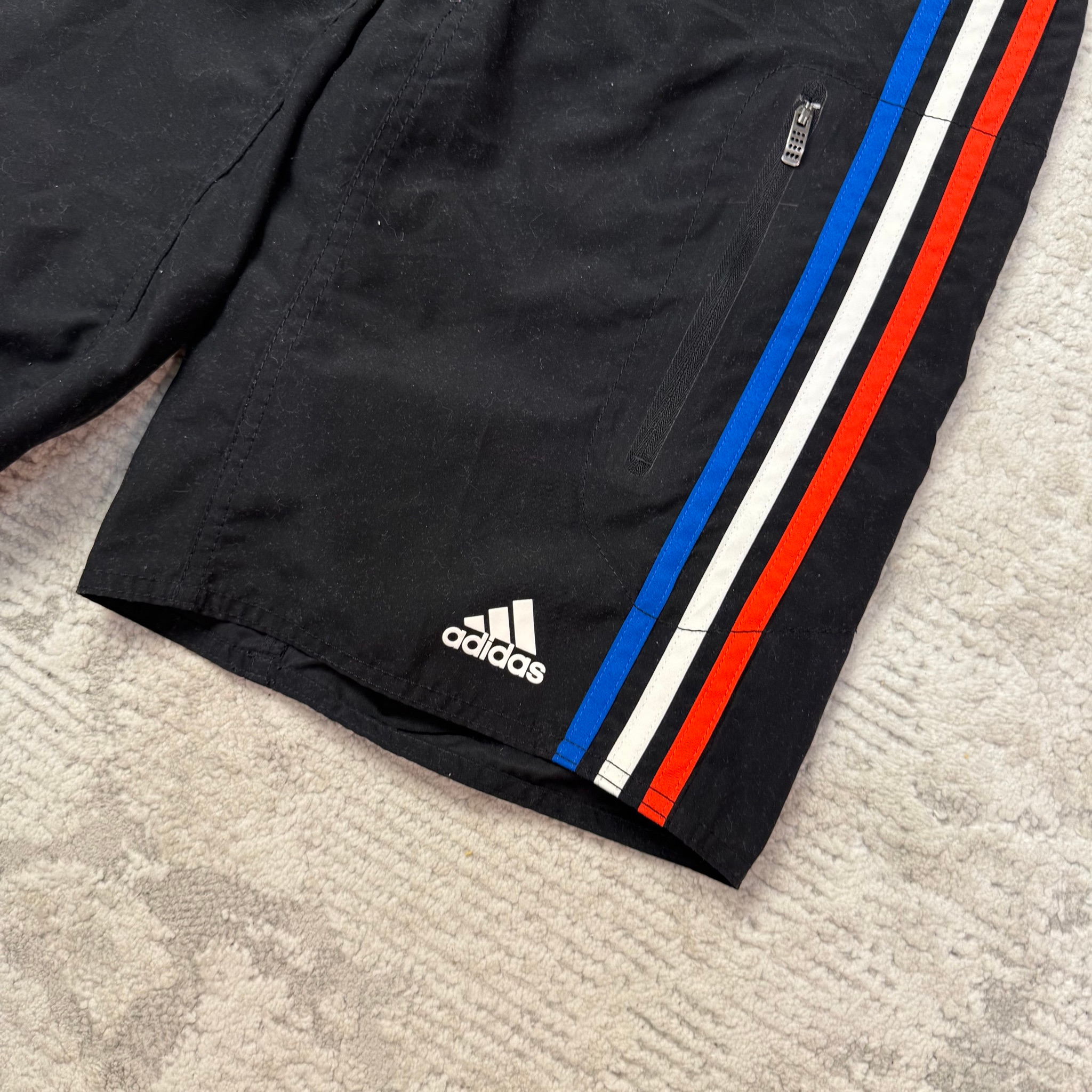 Adidas Essentials France Short Three Stripes, миниатюра 3