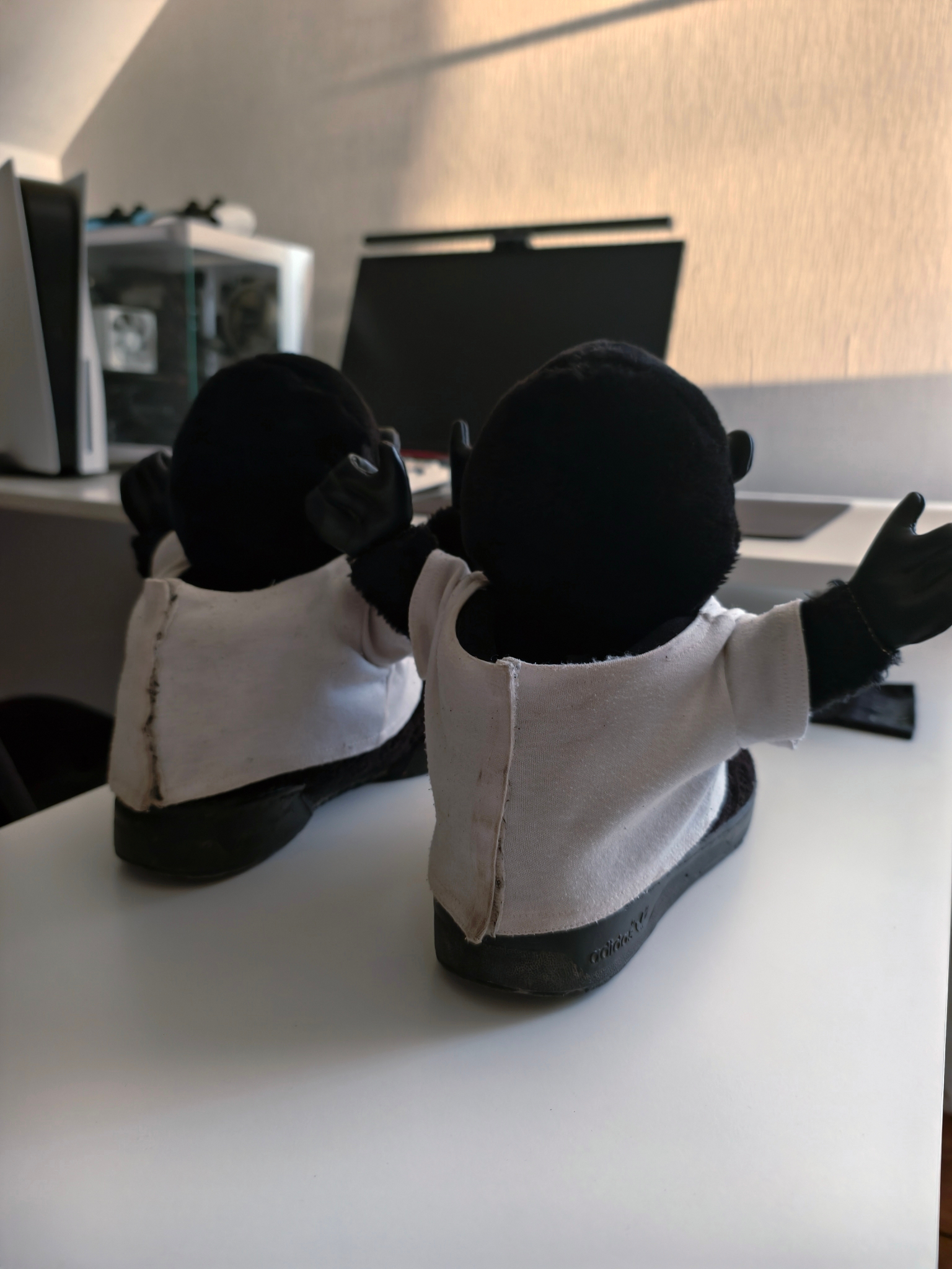 Adidas x Jeremy Scott Gorilla, миниатюра 2