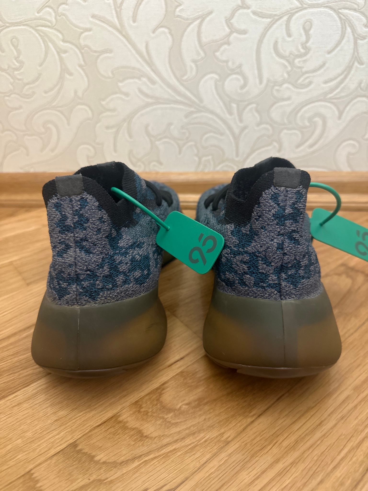 adidas Yeezy 380 Covellite, миниатюра 2