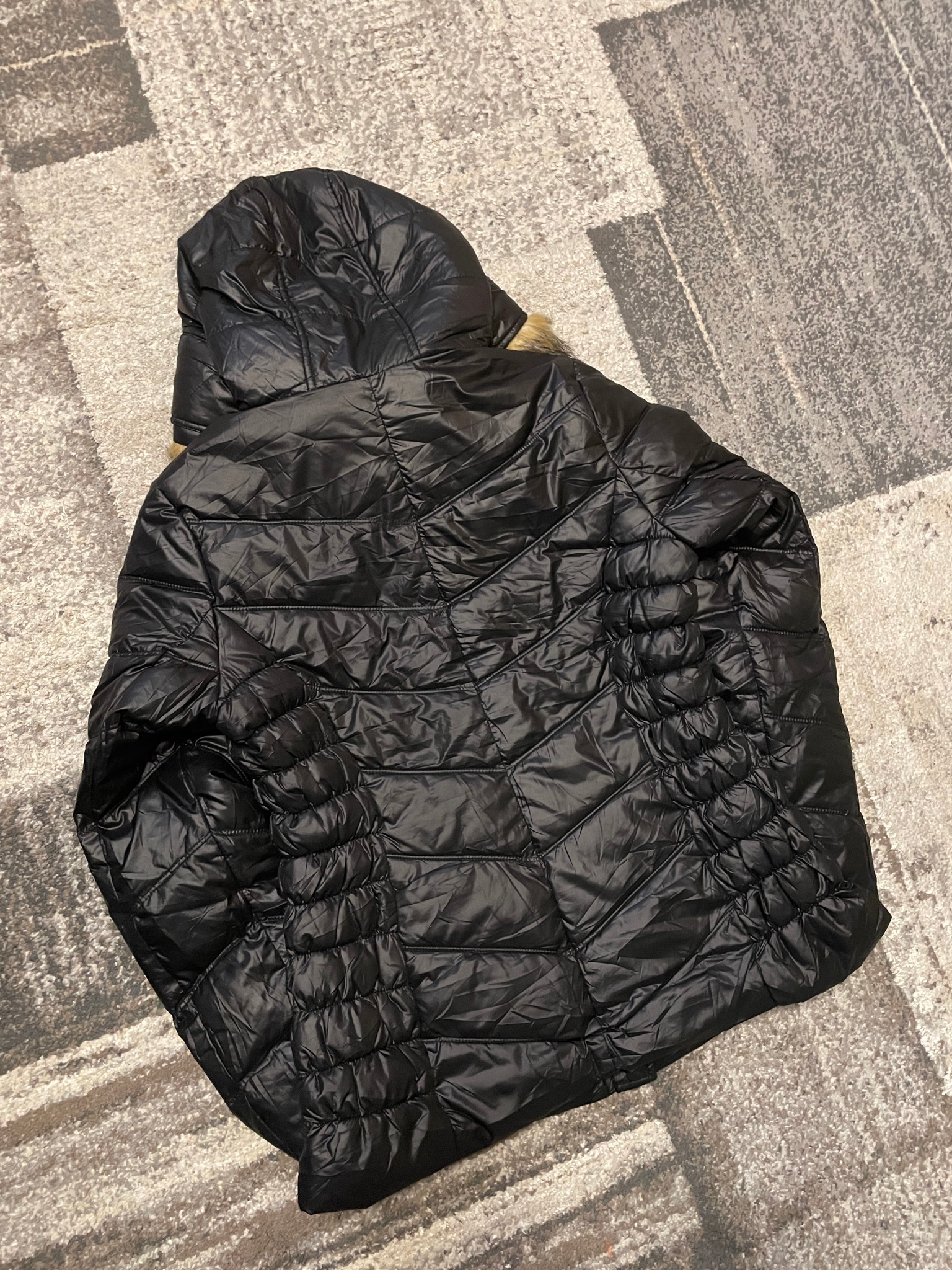 Guess Puffer, миниатюра 4