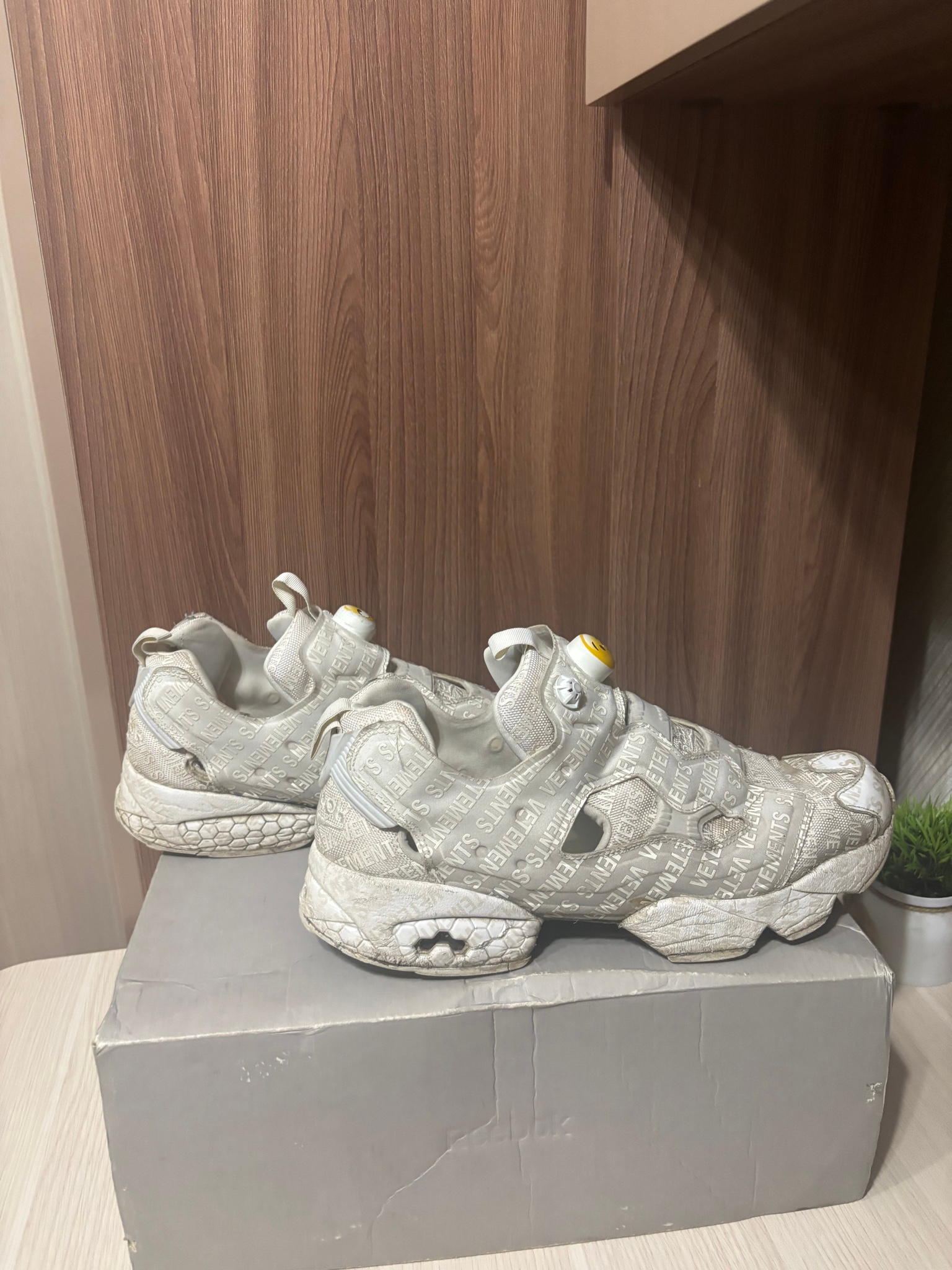Reebok x Vetements Кроссовки, миниатюра 2